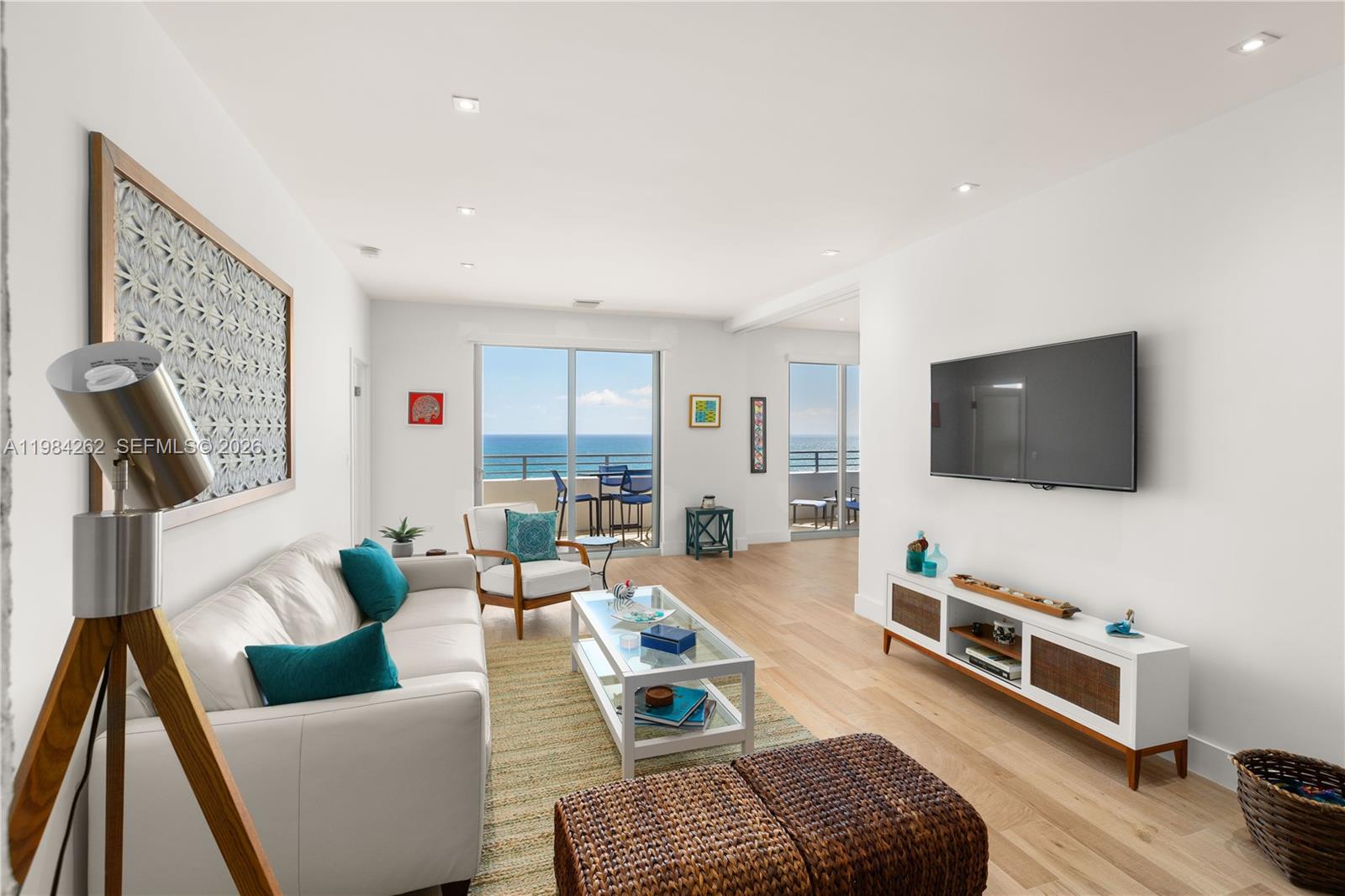 5555 Collins Ave #17J Miami Beach, FL 33140