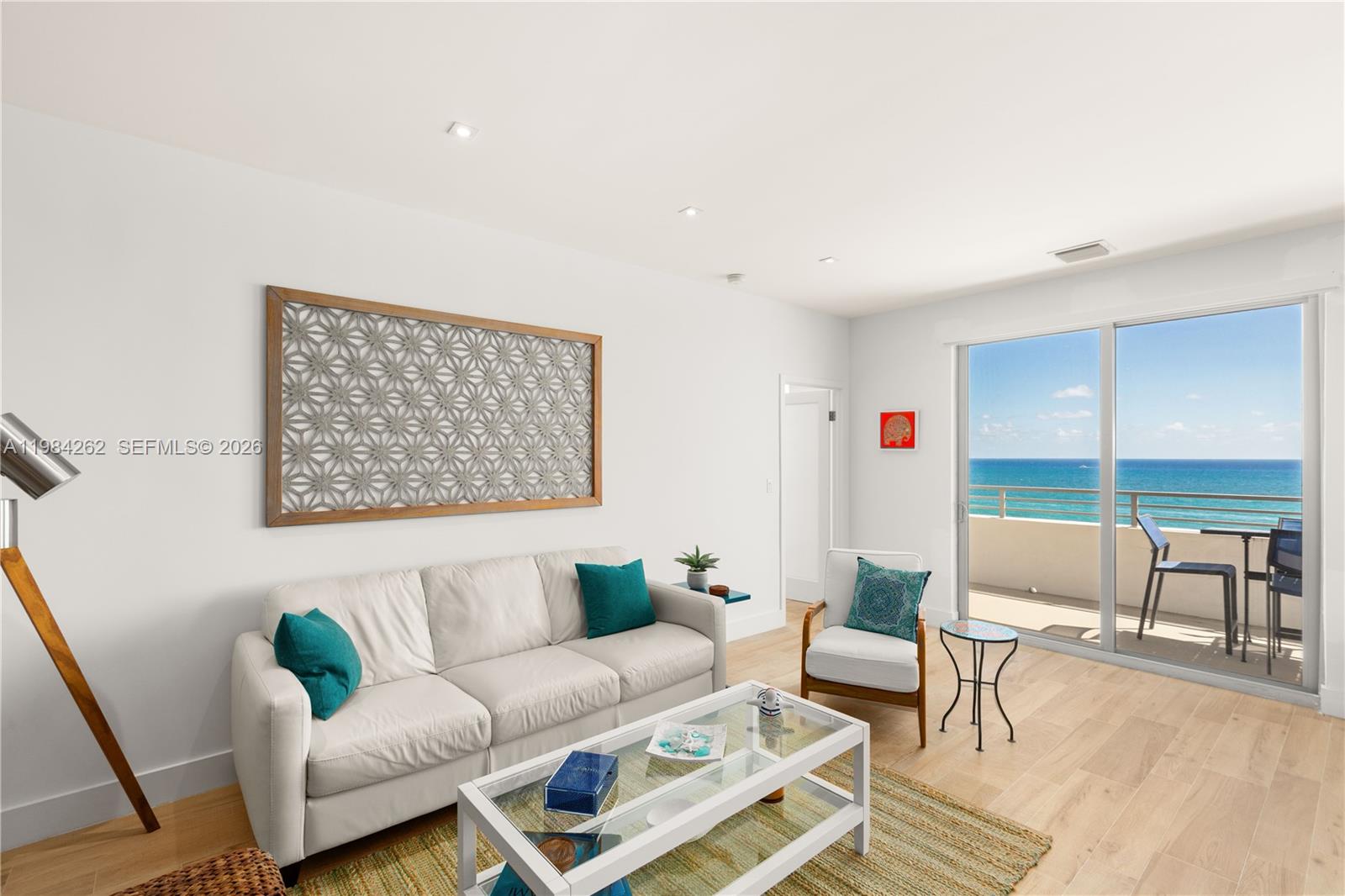 5555 Collins Ave #17J Miami Beach, FL 33140