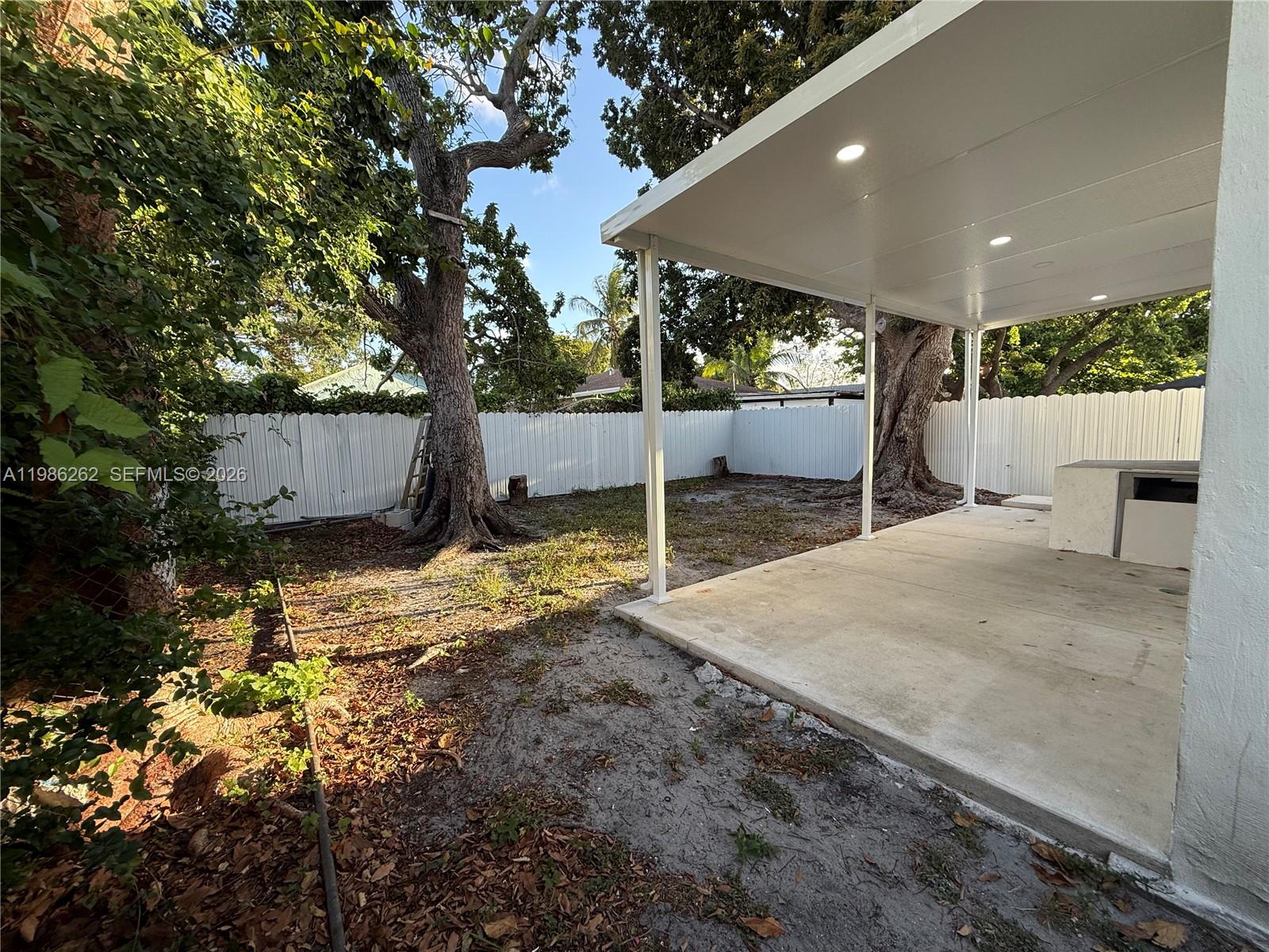 1812 NW 64th St Miami, FL 33147