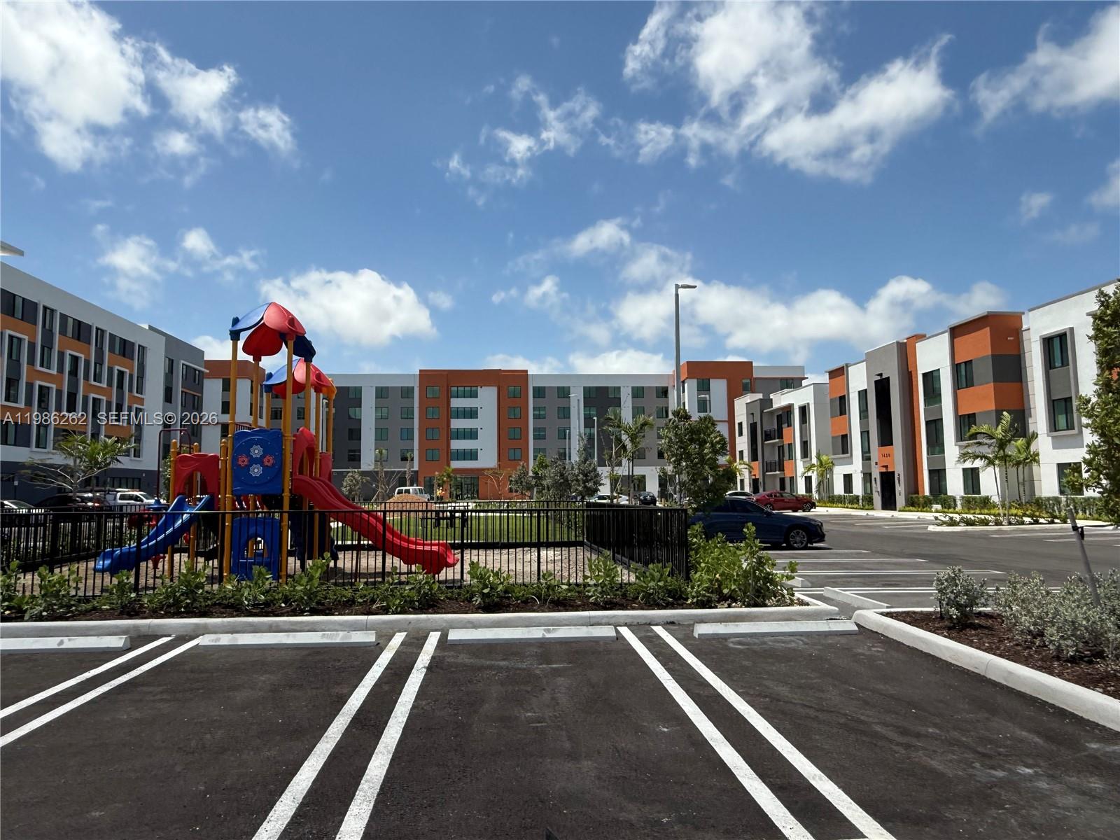 1812 NW 64th St Miami, FL 33147