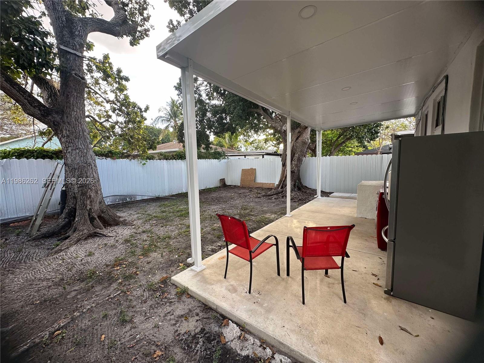 1812 NW 64th St Miami, FL 33147