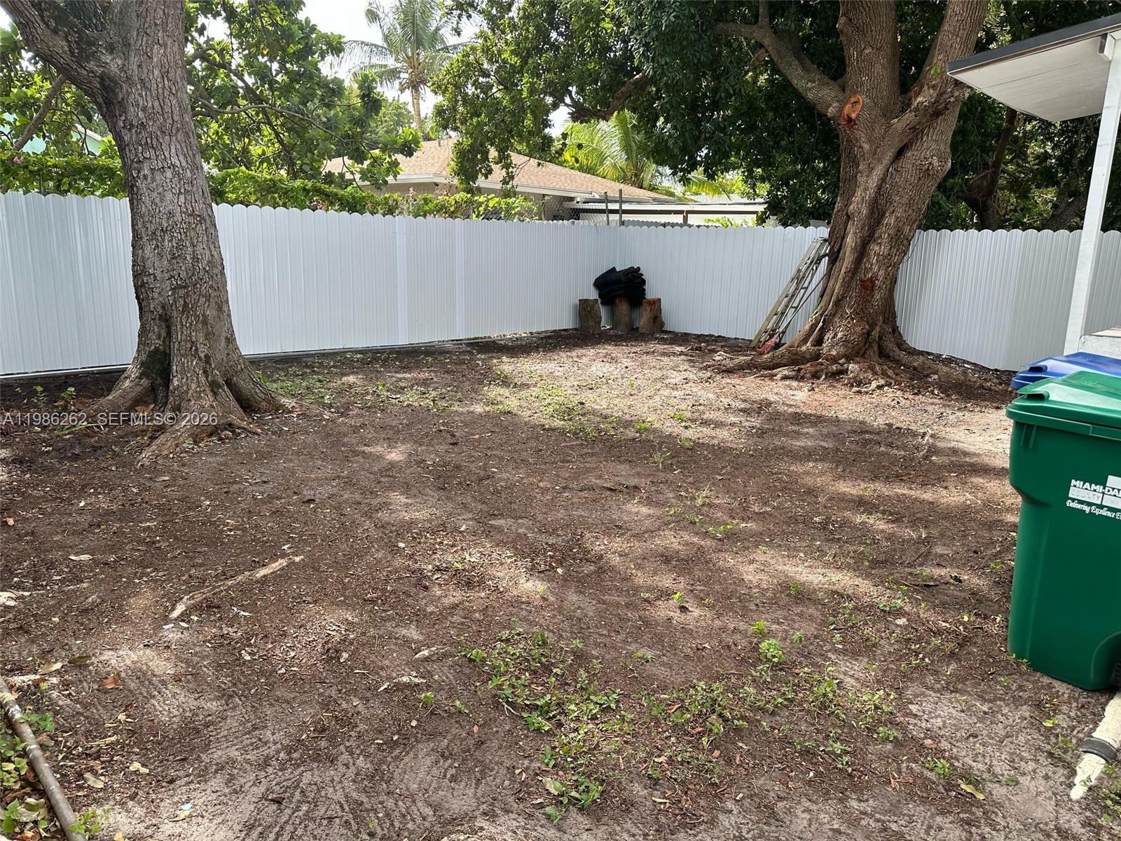 1812 NW 64th St Miami, FL 33147