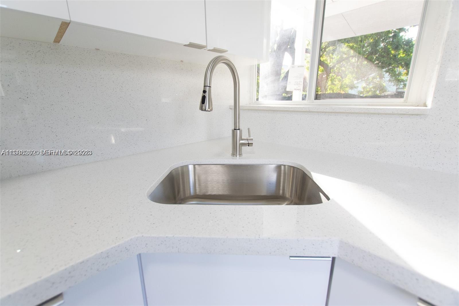 1812 NW 64th St Miami, FL 33147