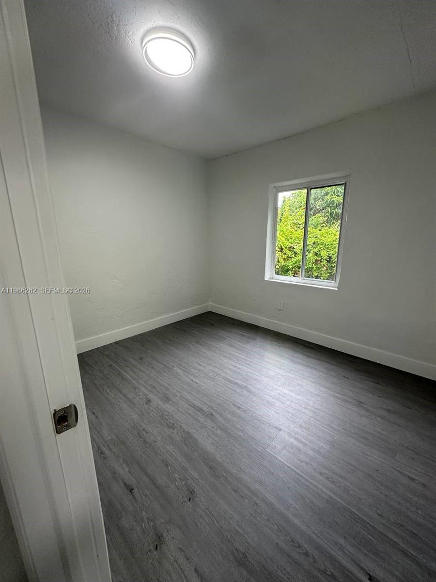 1812 NW 64th St Miami, FL 33147