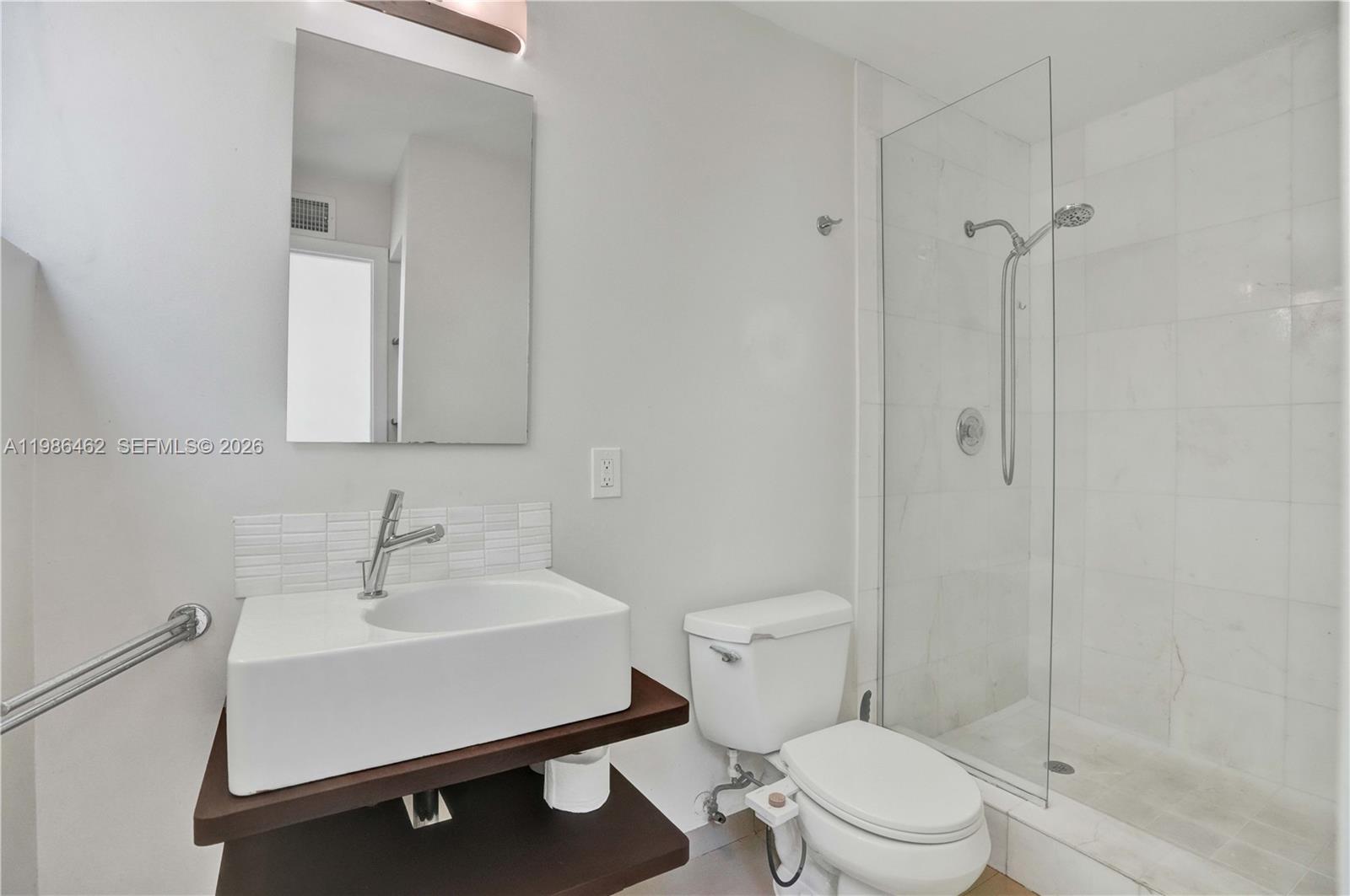 3126 Center St #8 Coconut Grove, FL 33133