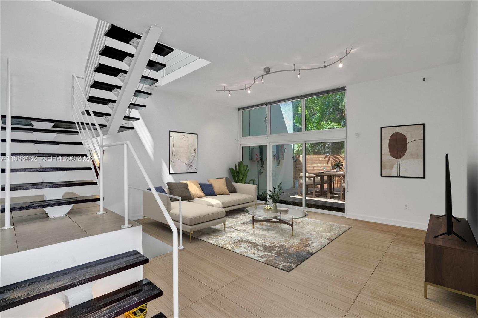 3126 Center St #8 Coconut Grove, FL 33133