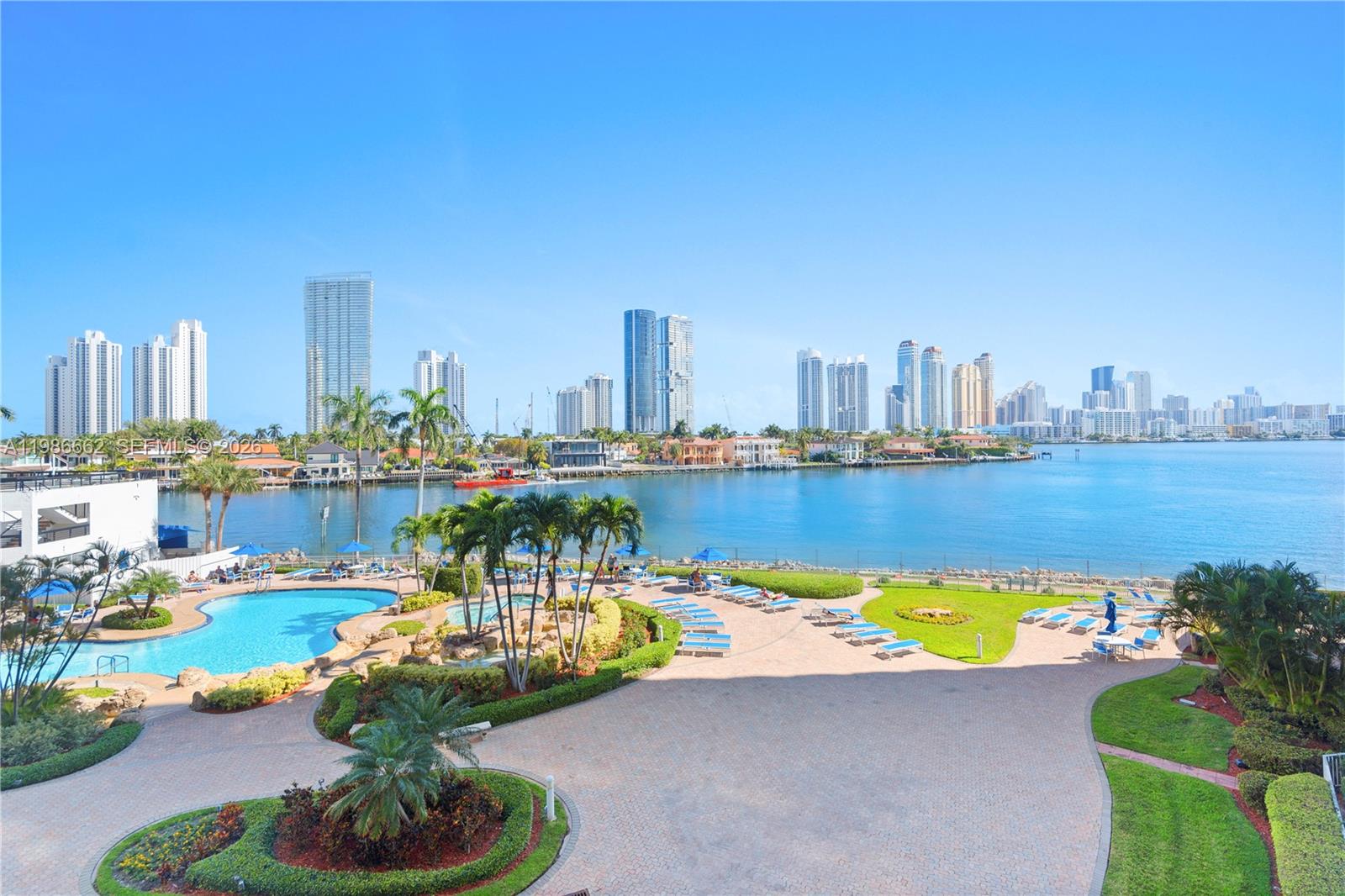 19101 NE 36th Ct #409