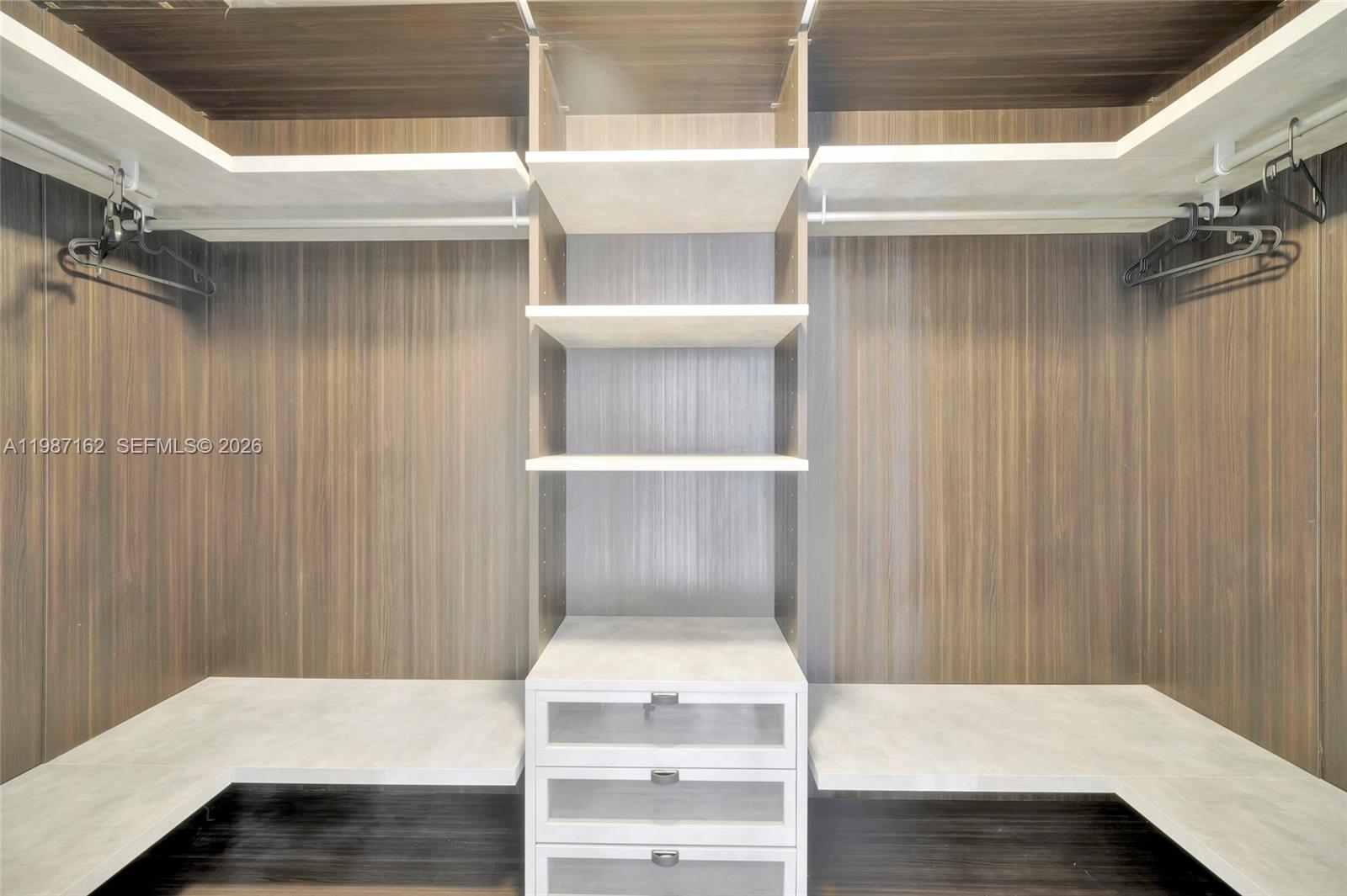 801 S Miami Ave #2909 Miami, FL 33130