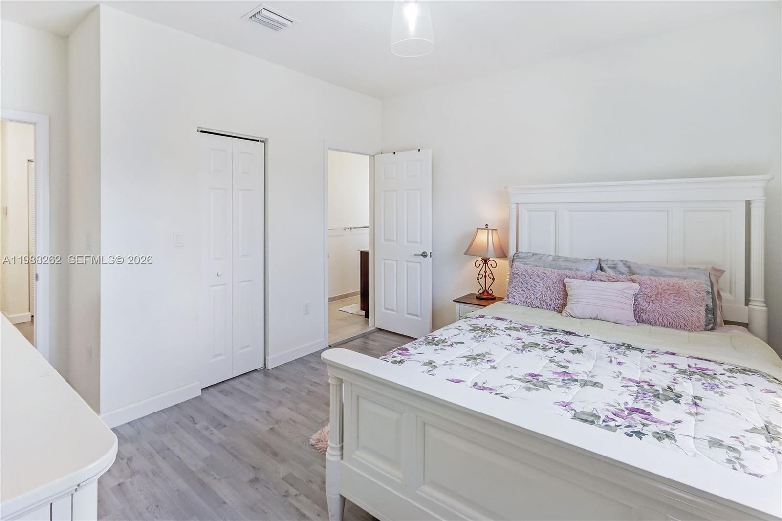 3375 W 100th Ter Hialeah, FL 33018