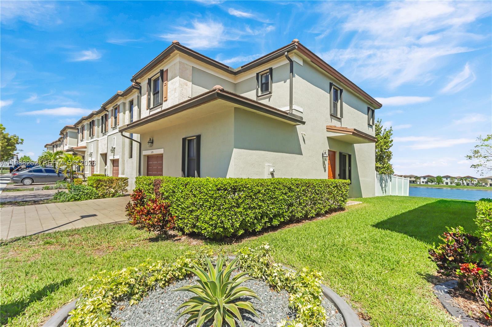 3375 W 100th Ter Hialeah, FL 33018