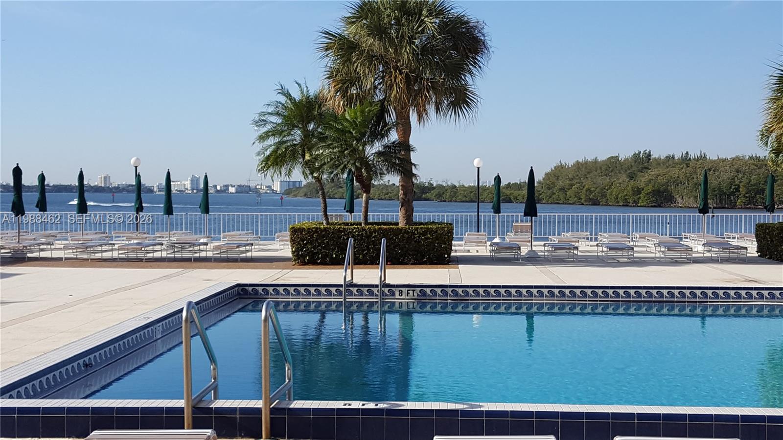 image Arlen House Condo17