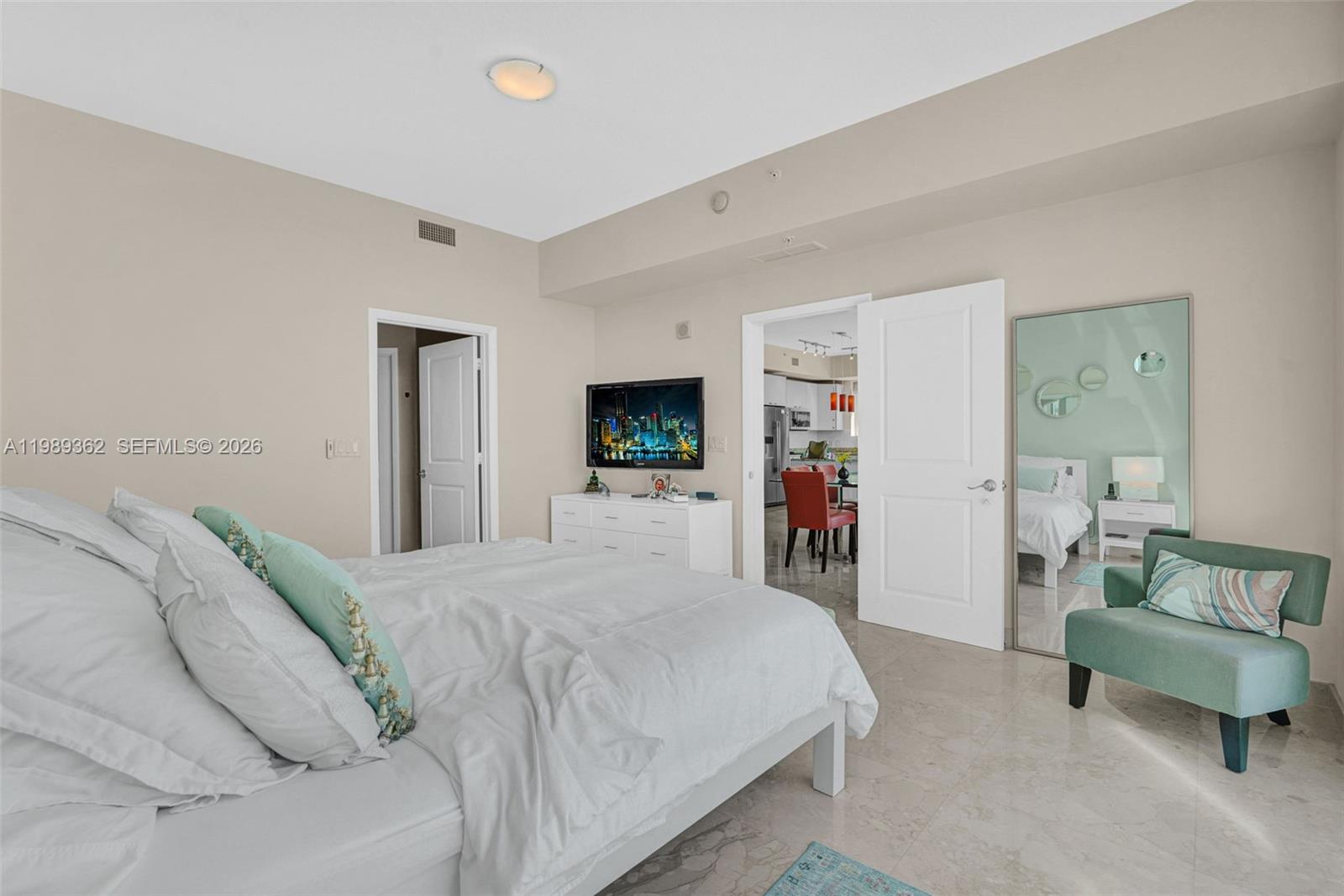 image Ocean Marine Yacht Club24