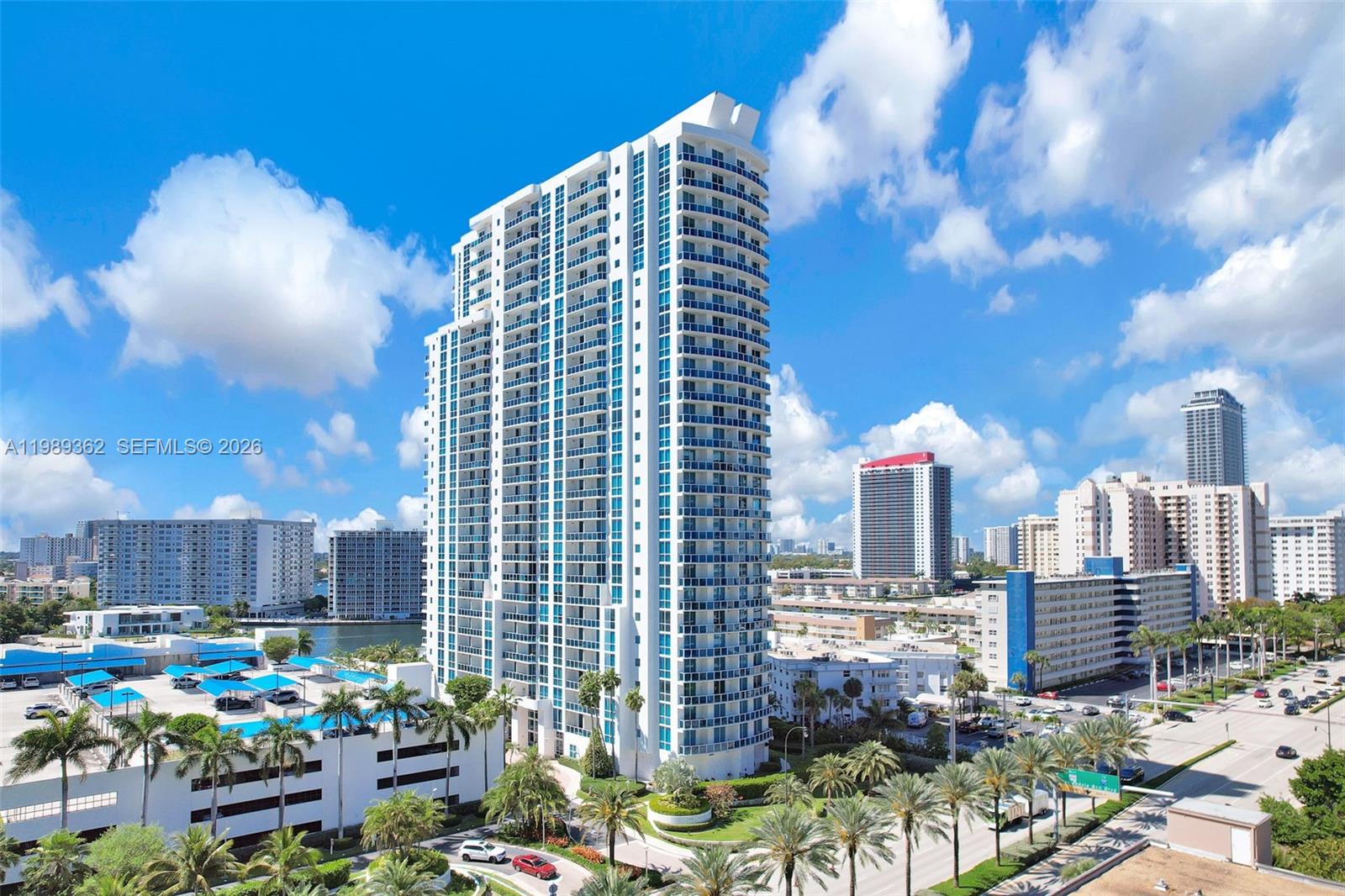 image Ocean Marine Yacht Club60