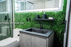 2903 N Miami Bch Blvd #903 North Miami Beach, FL 33160