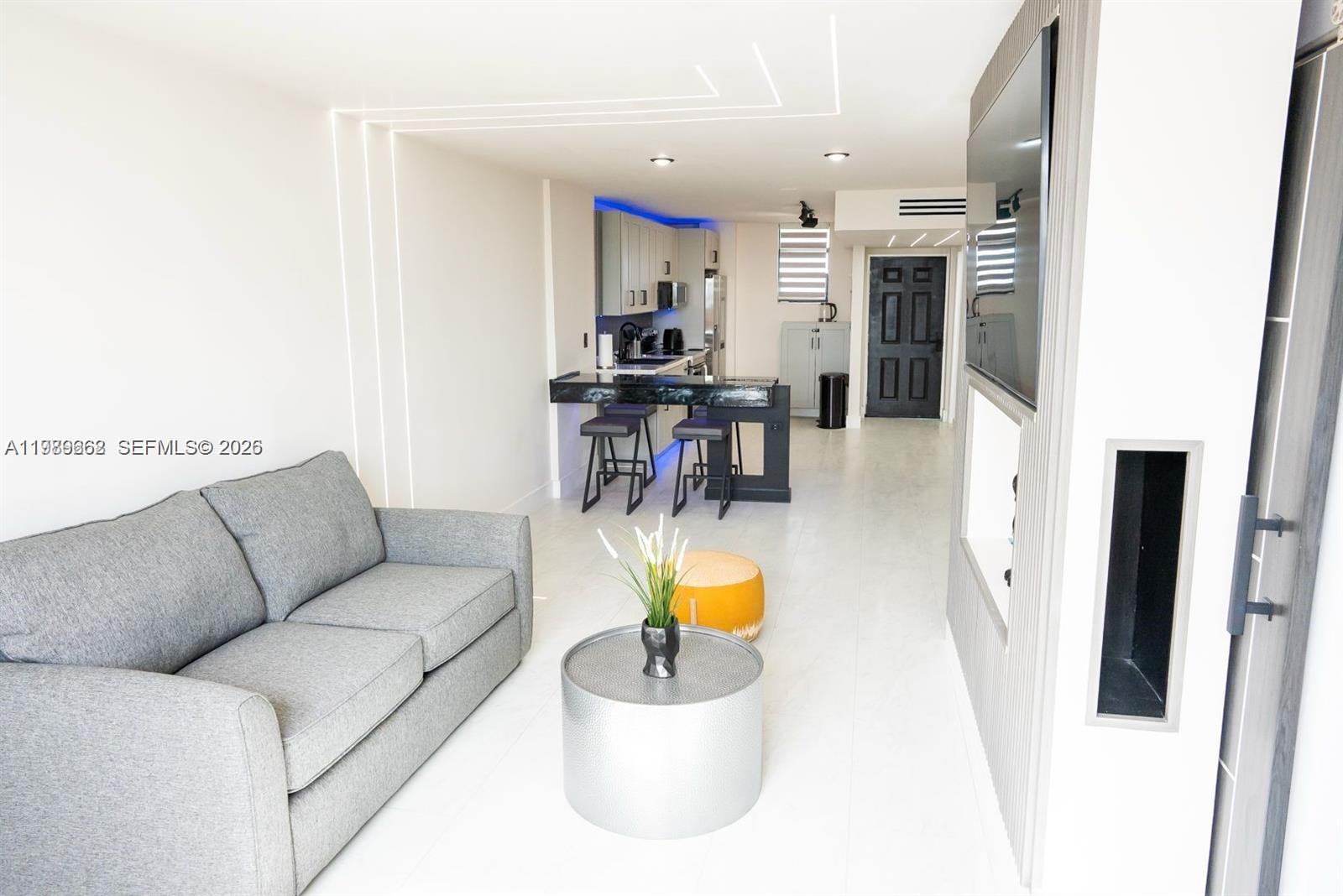 2903 N Miami Bch Blvd #903 North Miami Beach, FL 33160