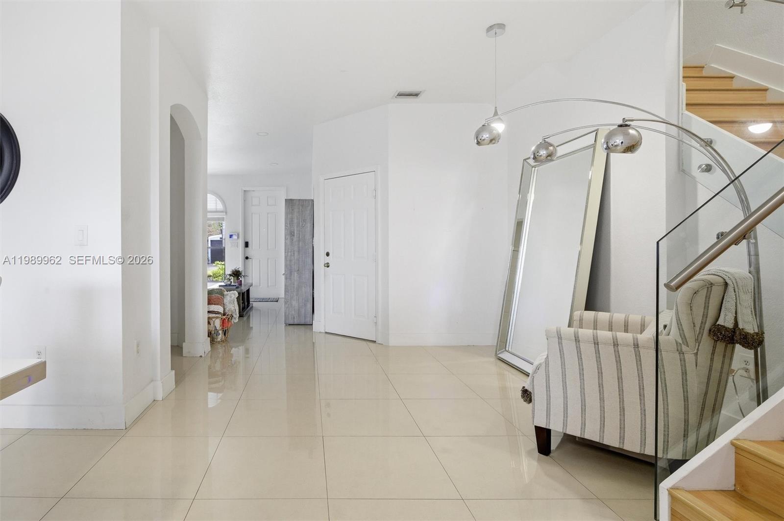 10319 NW 30th Ter Doral, FL 33172