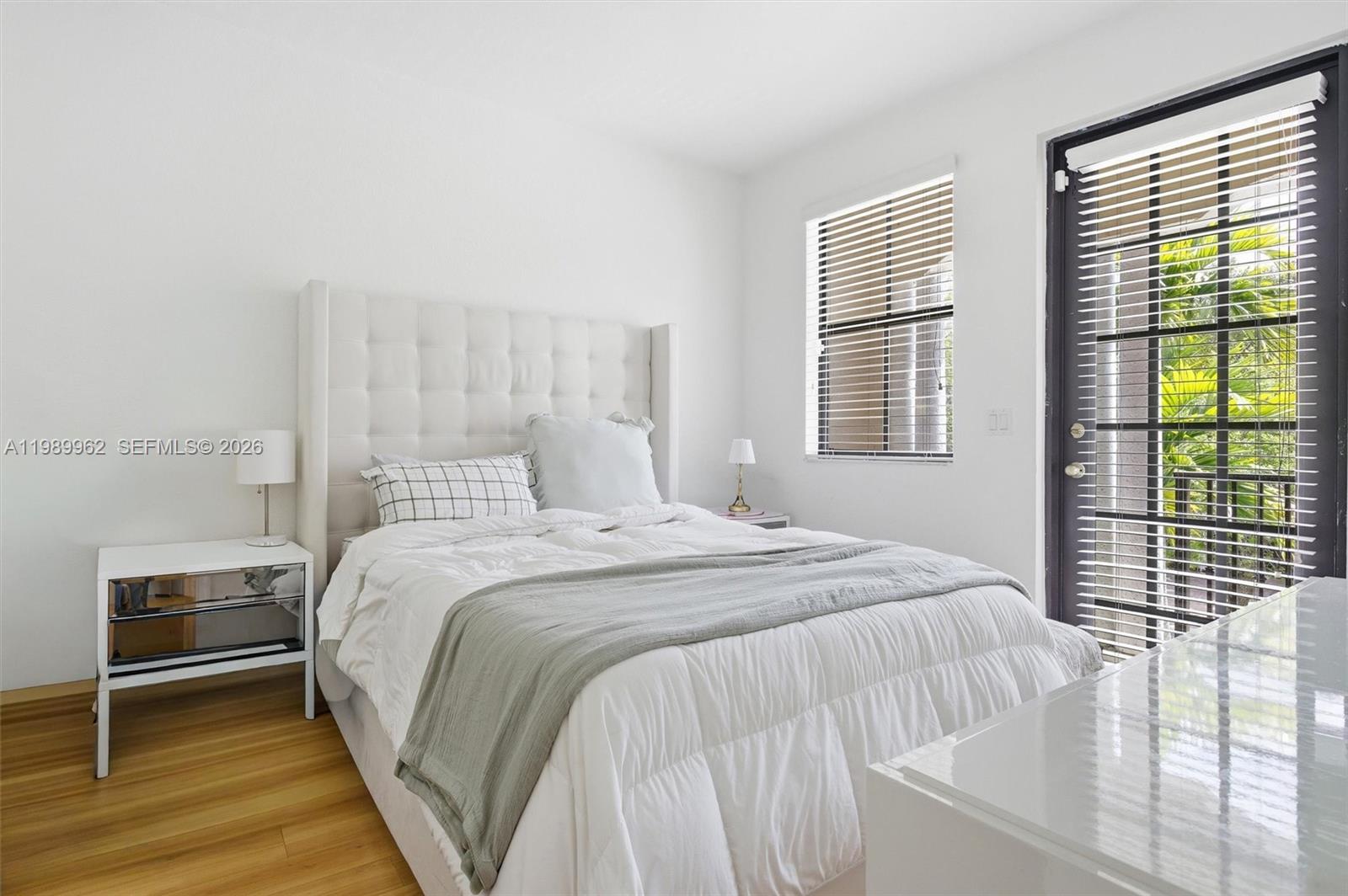 10319 NW 30th Ter Doral, FL 33172