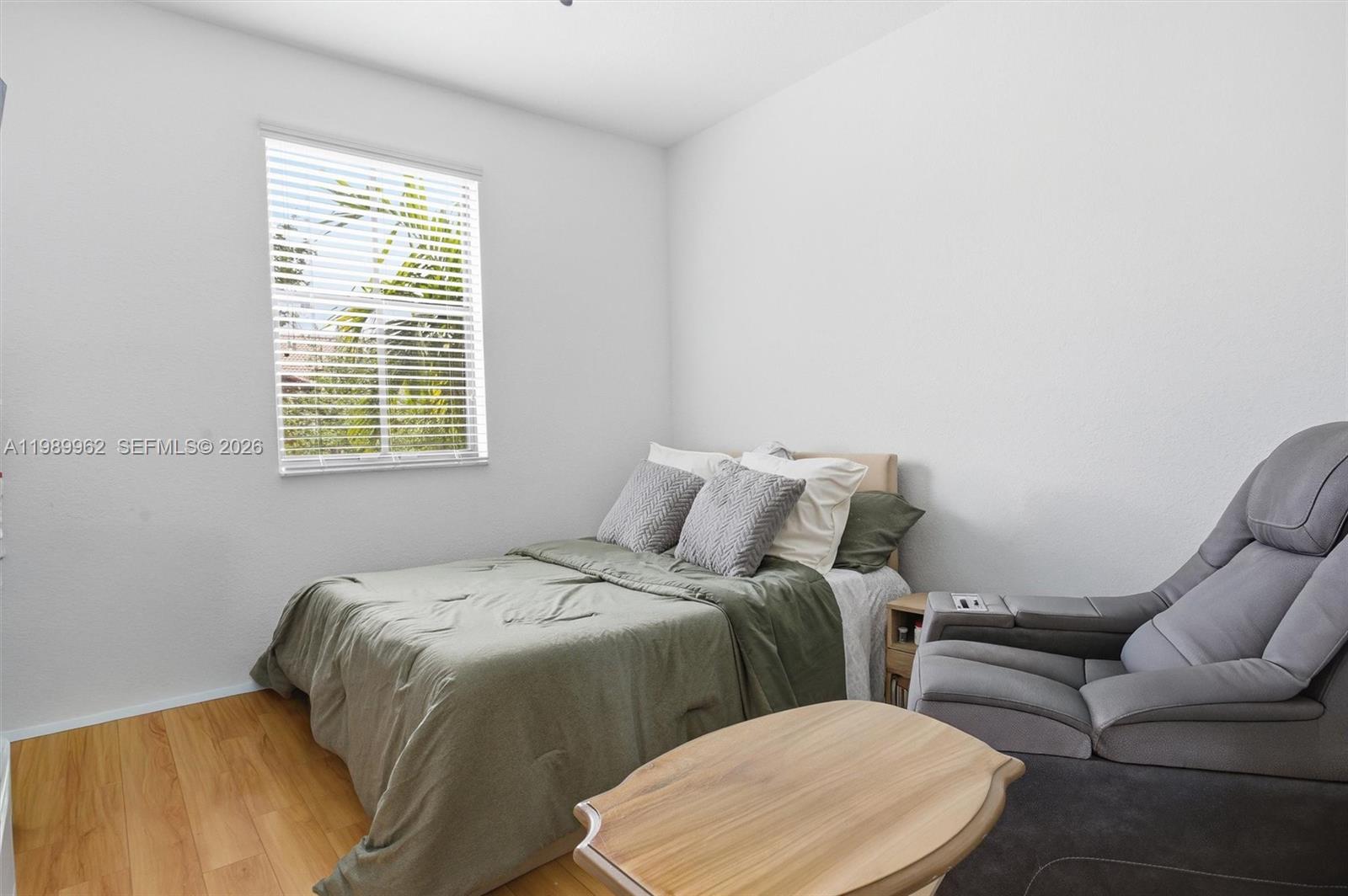 10319 NW 30th Ter Doral, FL 33172