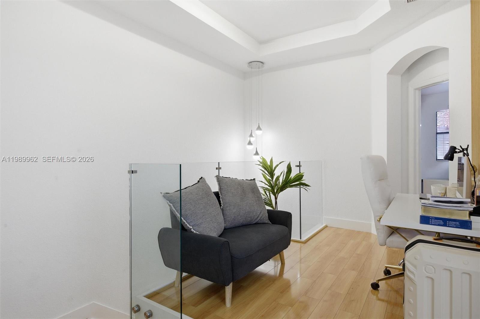 10319 NW 30th Ter Doral, FL 33172