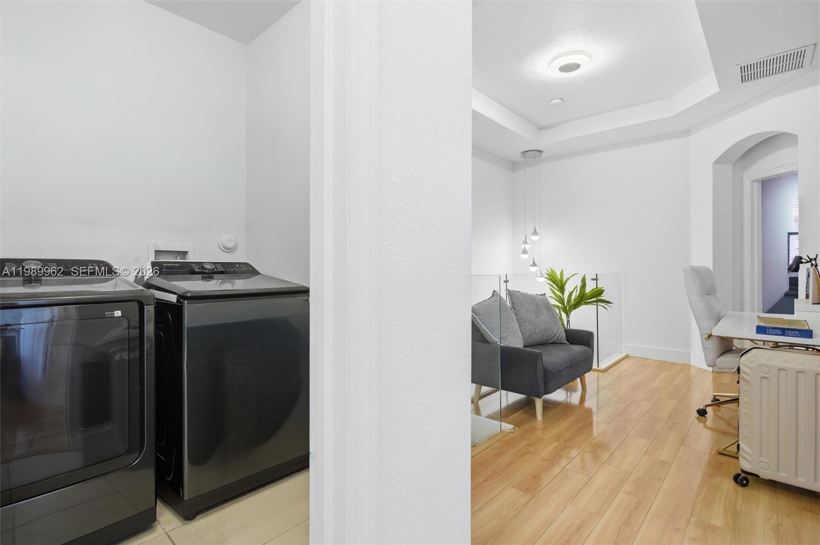 10319 NW 30th Ter Doral, FL 33172