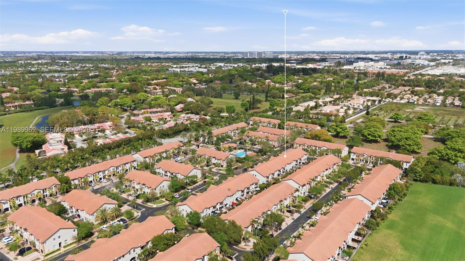 10319 NW 30th Ter Doral, FL 33172