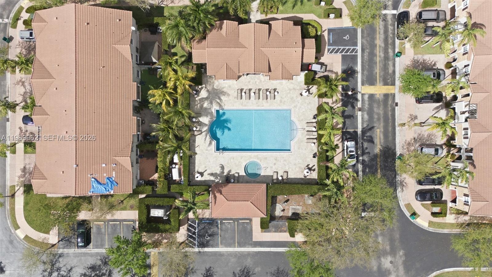 10319 NW 30th Ter Doral, FL 33172