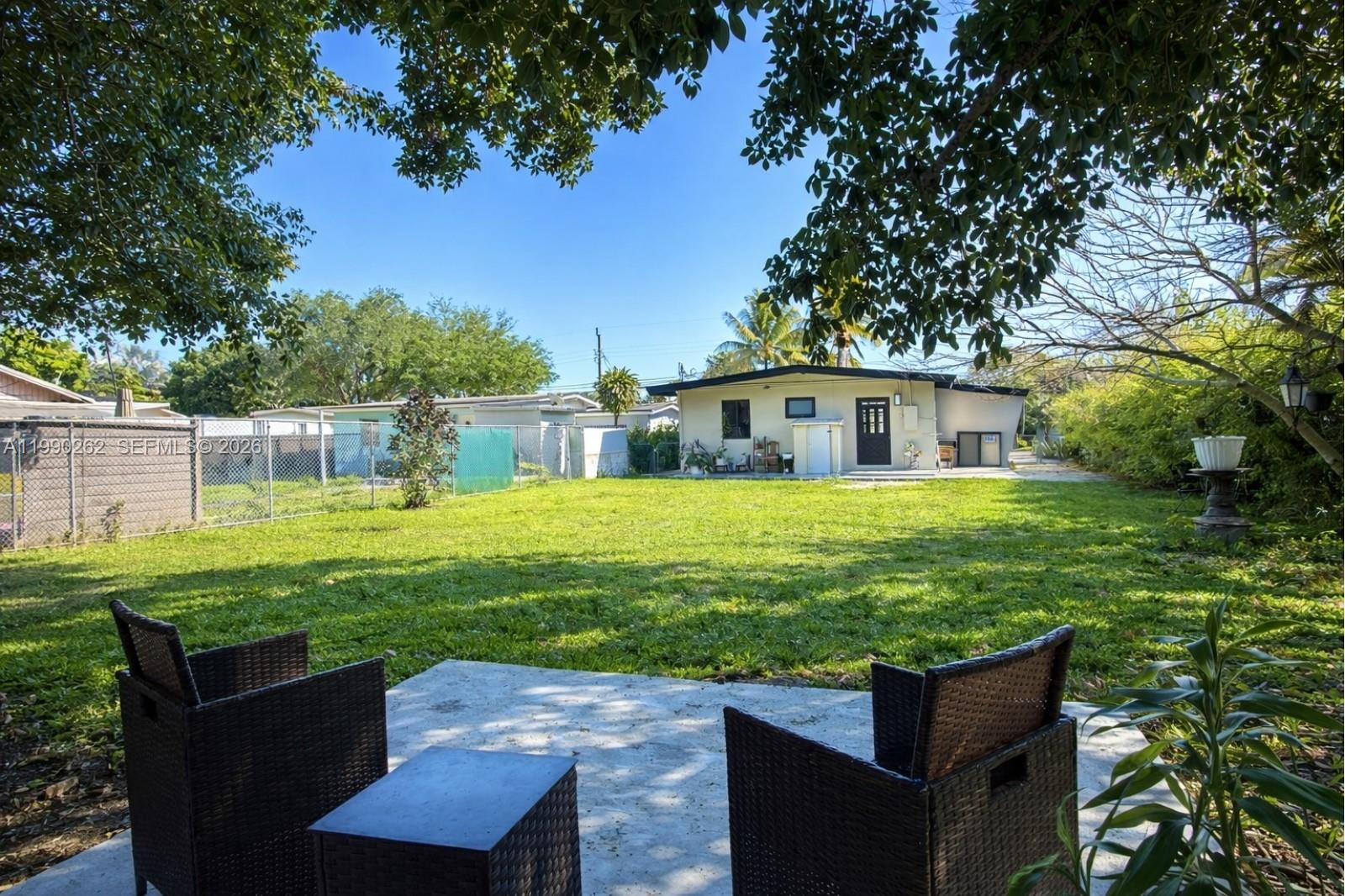 6561 SW 34th St Miami, FL 33155