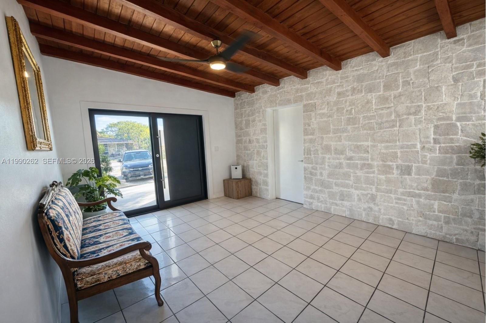 6561 SW 34th St Miami, FL 33155