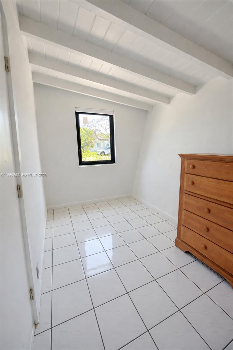 6561 SW 34th St Miami, FL 33155