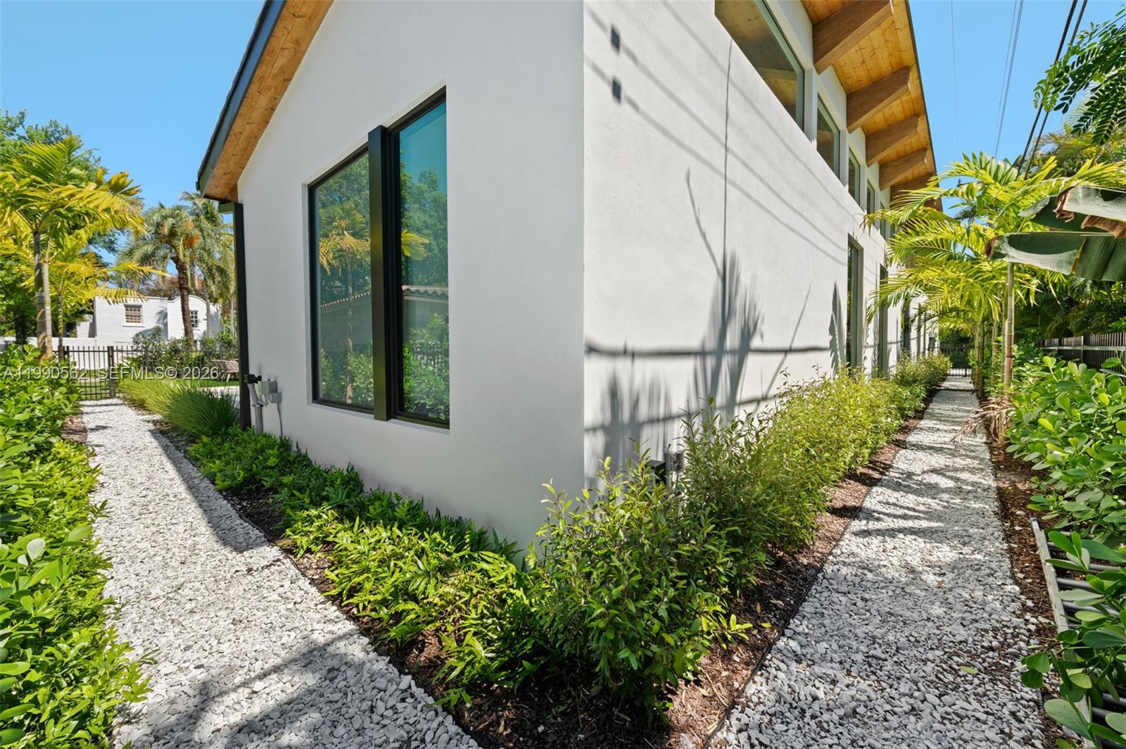 6716 San Vicente St Coral Gables, FL 33146