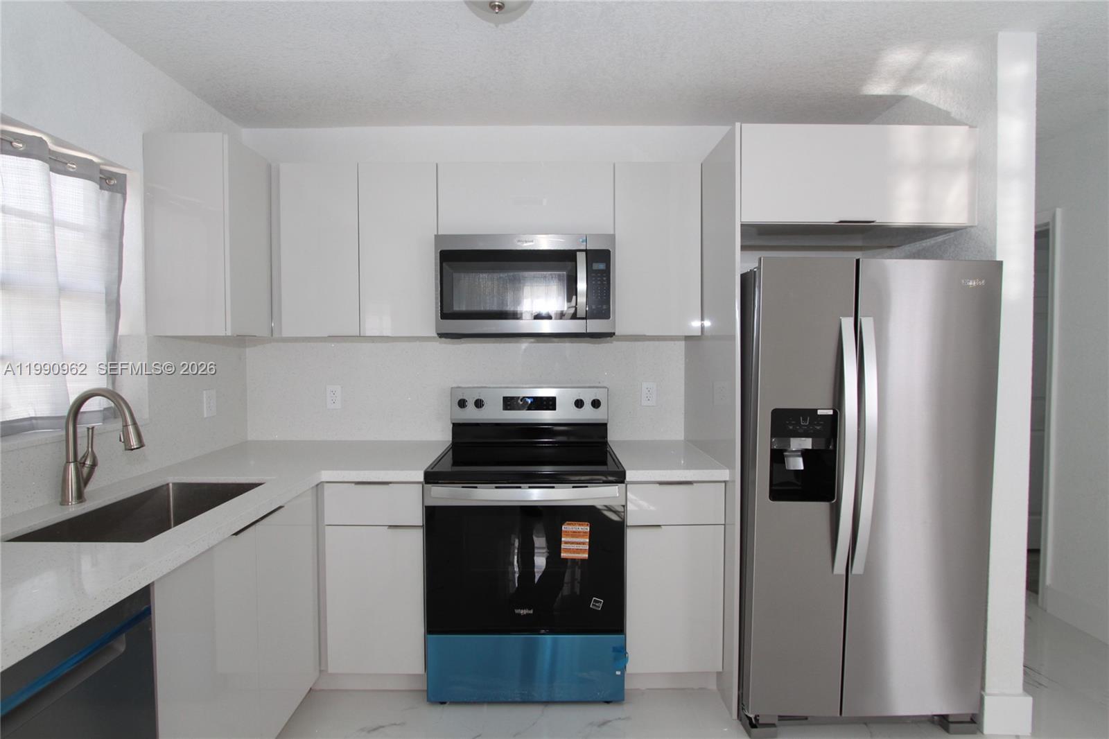 530 NW 10th Ave Boynton Beach, FL 33435