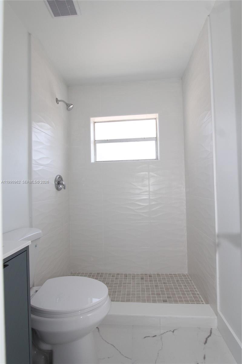 530 NW 10th Ave Boynton Beach, FL 33435