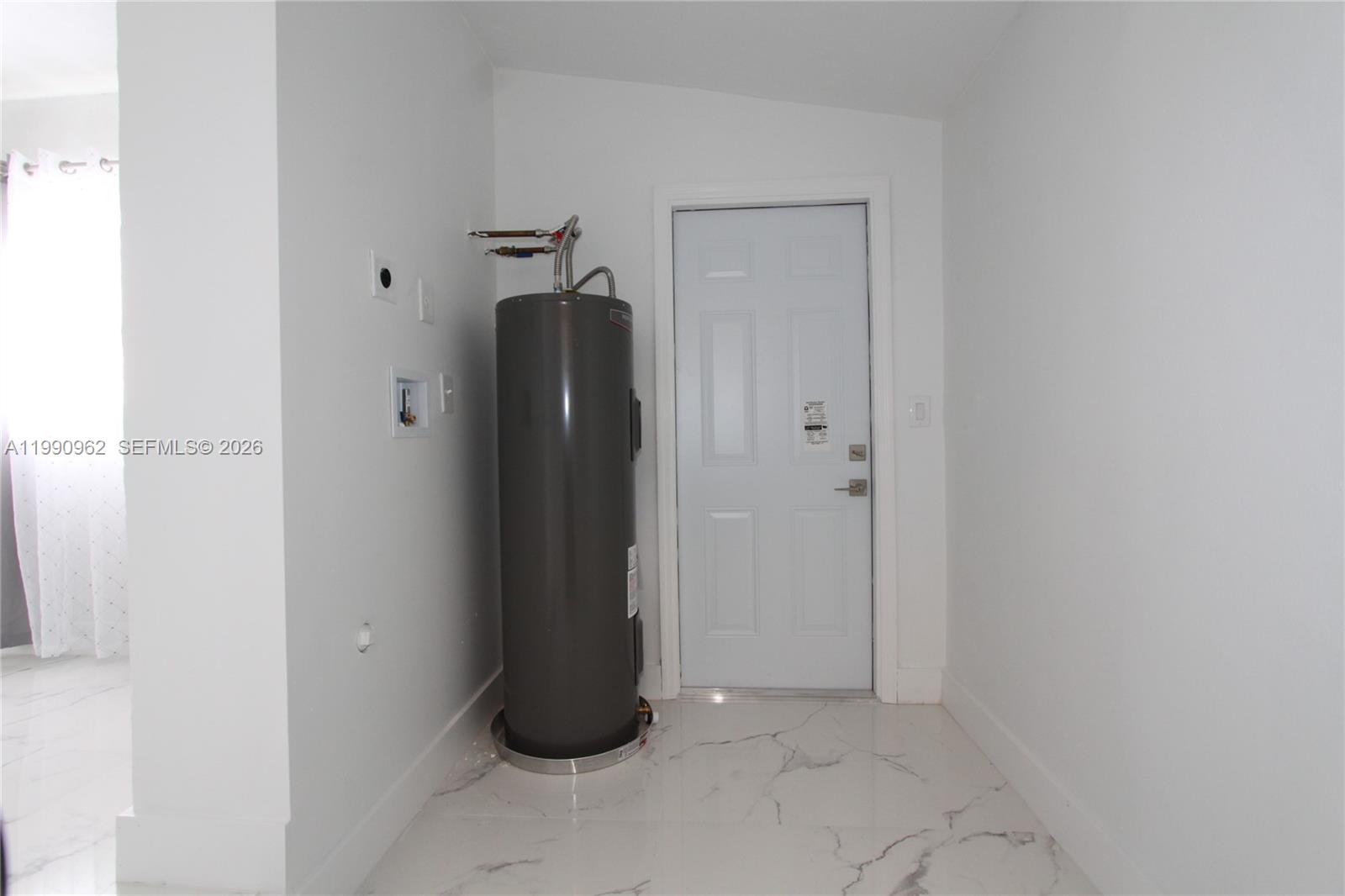 530 NW 10th Ave Boynton Beach, FL 33435