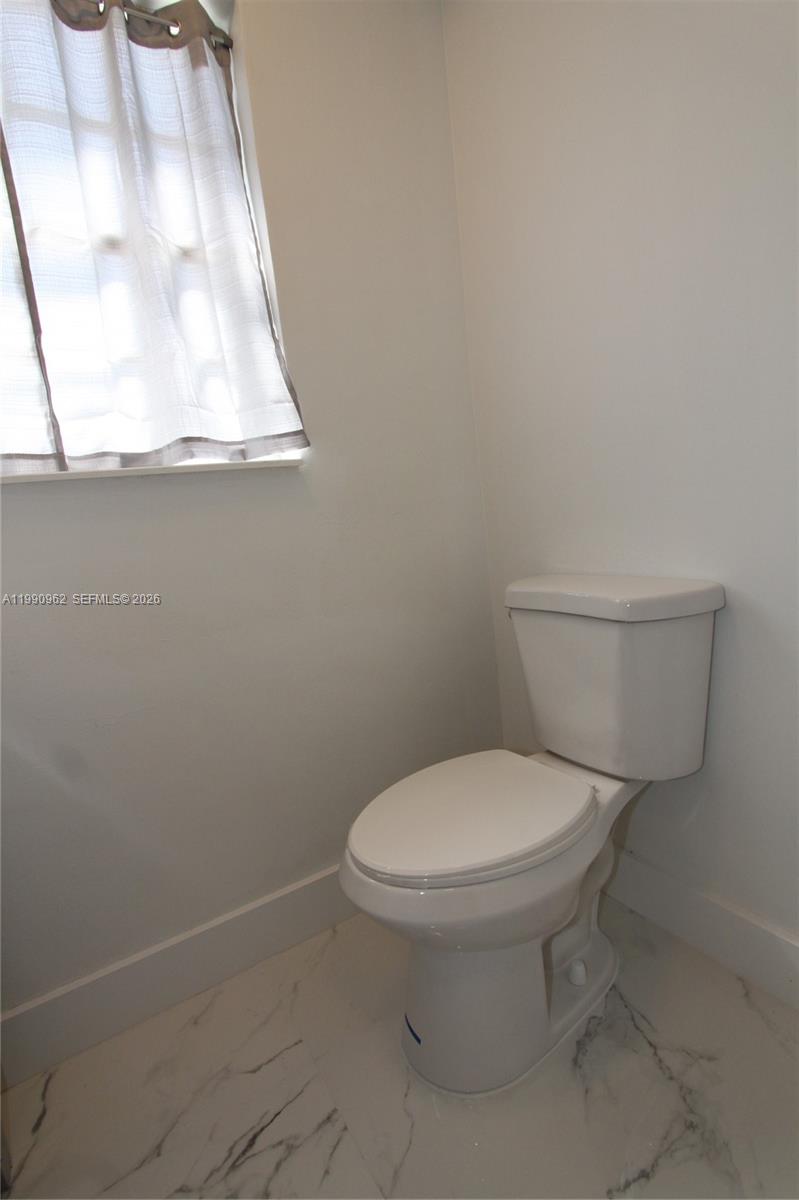 530 NW 10th Ave Boynton Beach, FL 33435