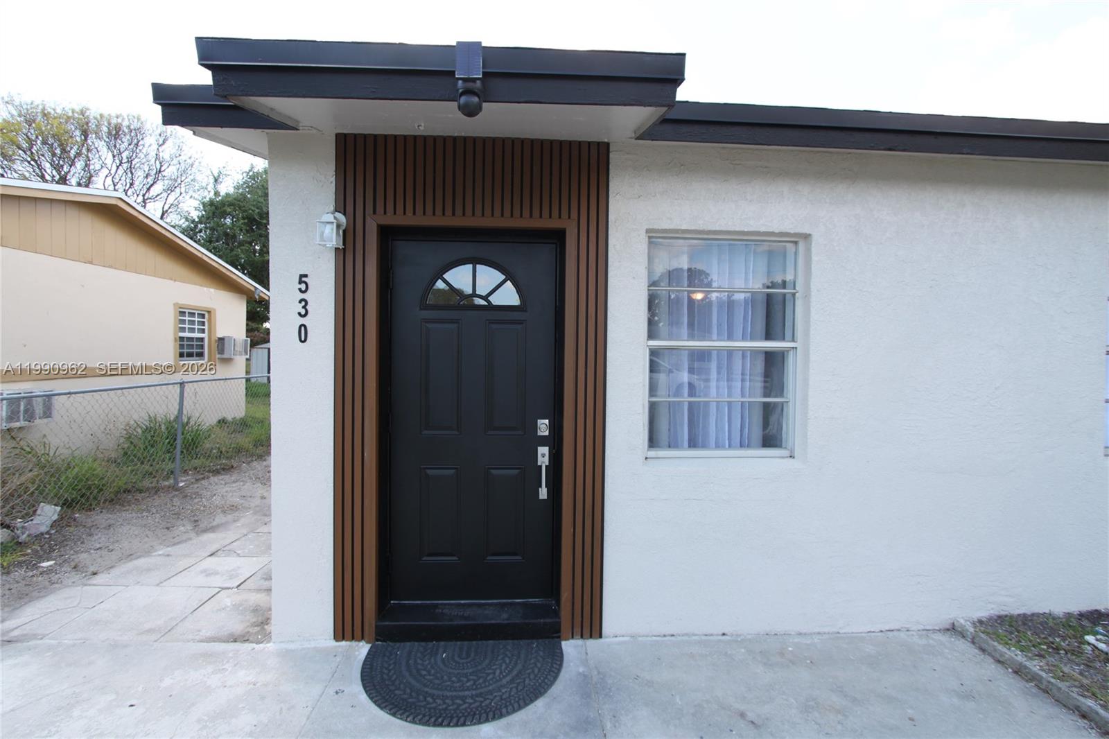 530 NW 10th Ave Boynton Beach, FL 33435