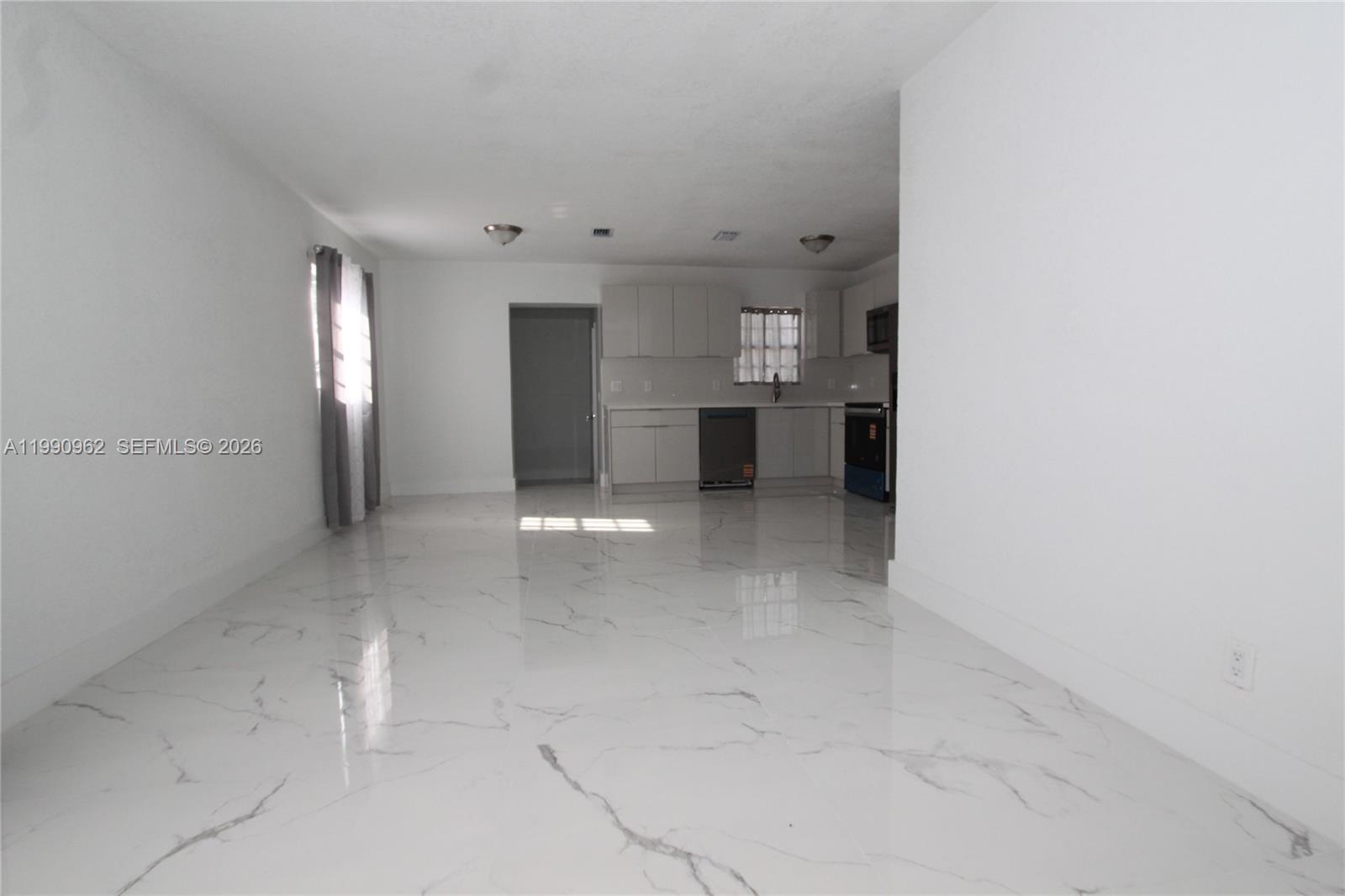 530 NW 10th Ave Boynton Beach, FL 33435