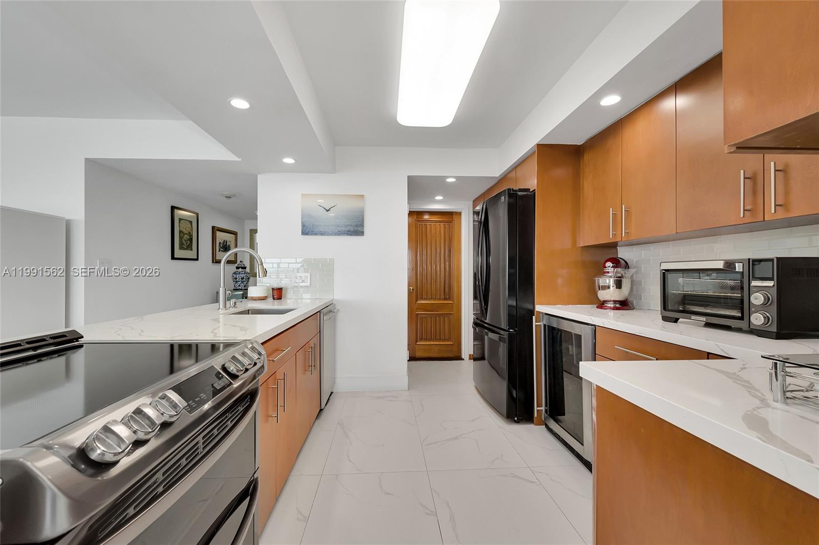 1420 Brickell Bay Dr #1003A Miami, FL 33131