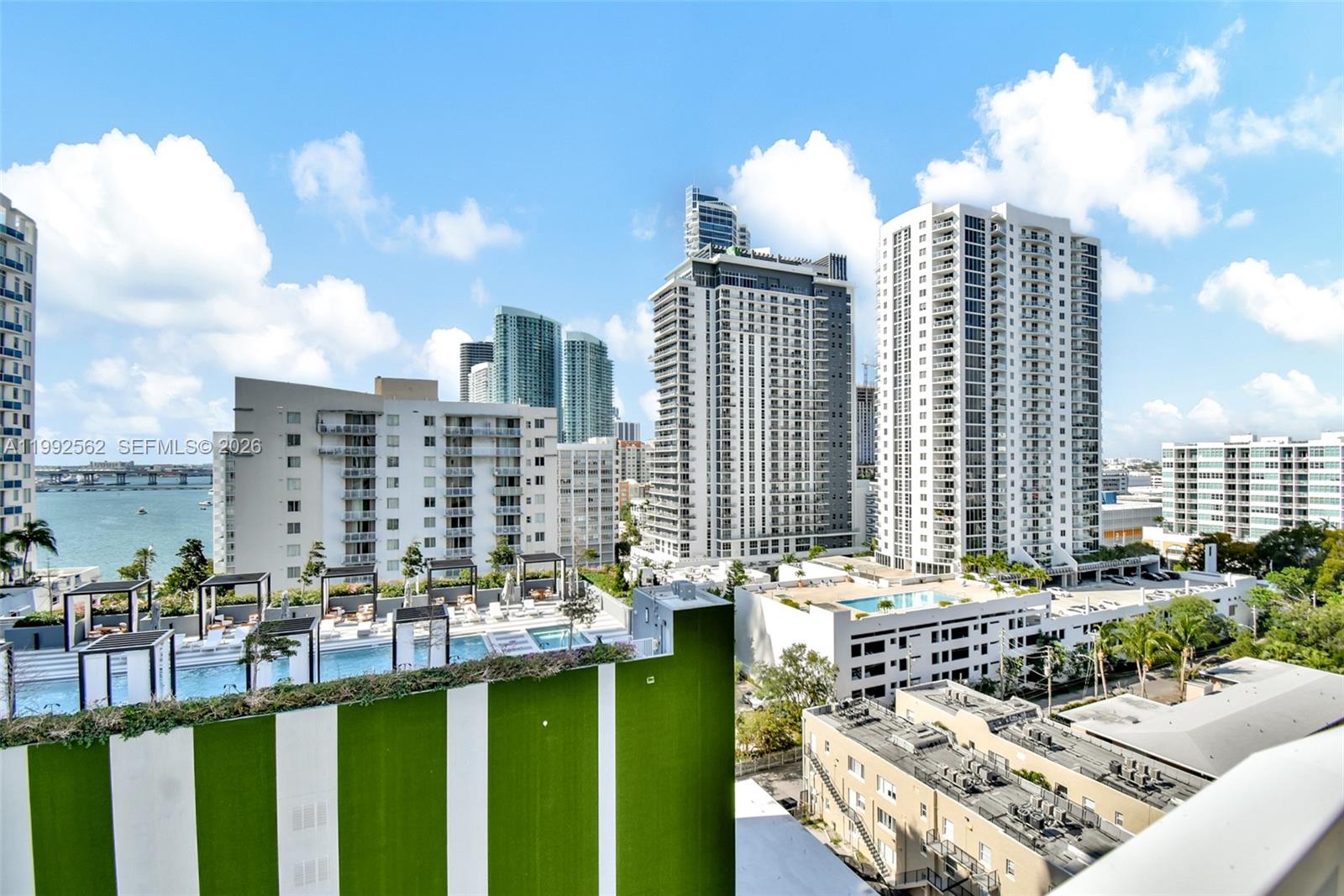 image 23 Biscayne Bay40