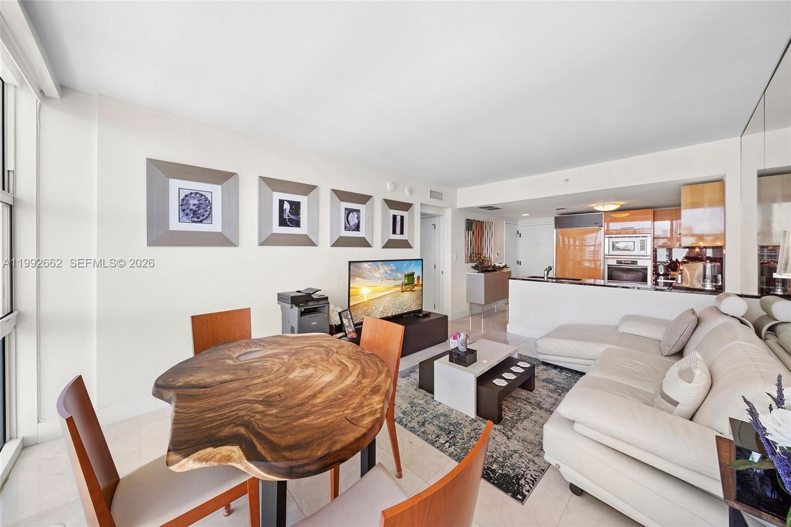 6801 Collins Ave #1414 Miami Beach, FL 33141