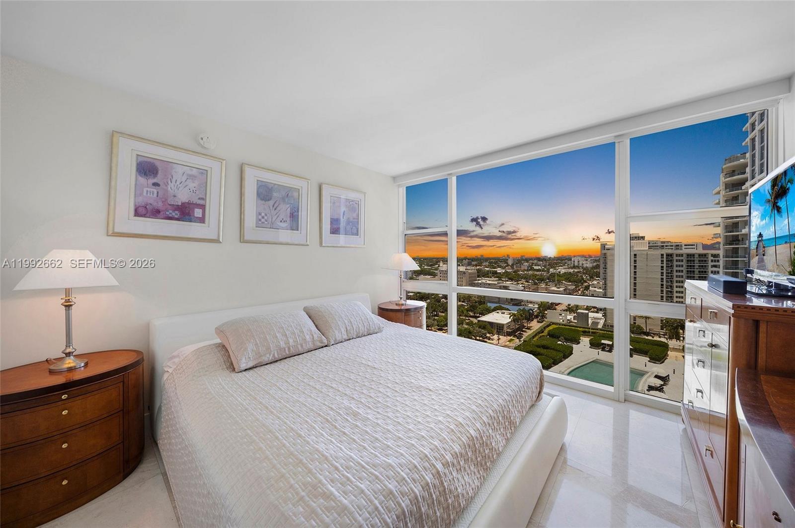 6801 Collins Ave #1414 Miami Beach, FL 33141