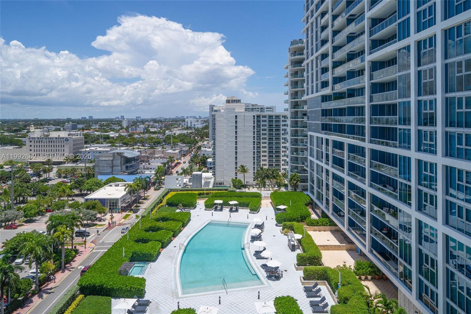 6801 Collins Ave #1414 Miami Beach, FL 33141