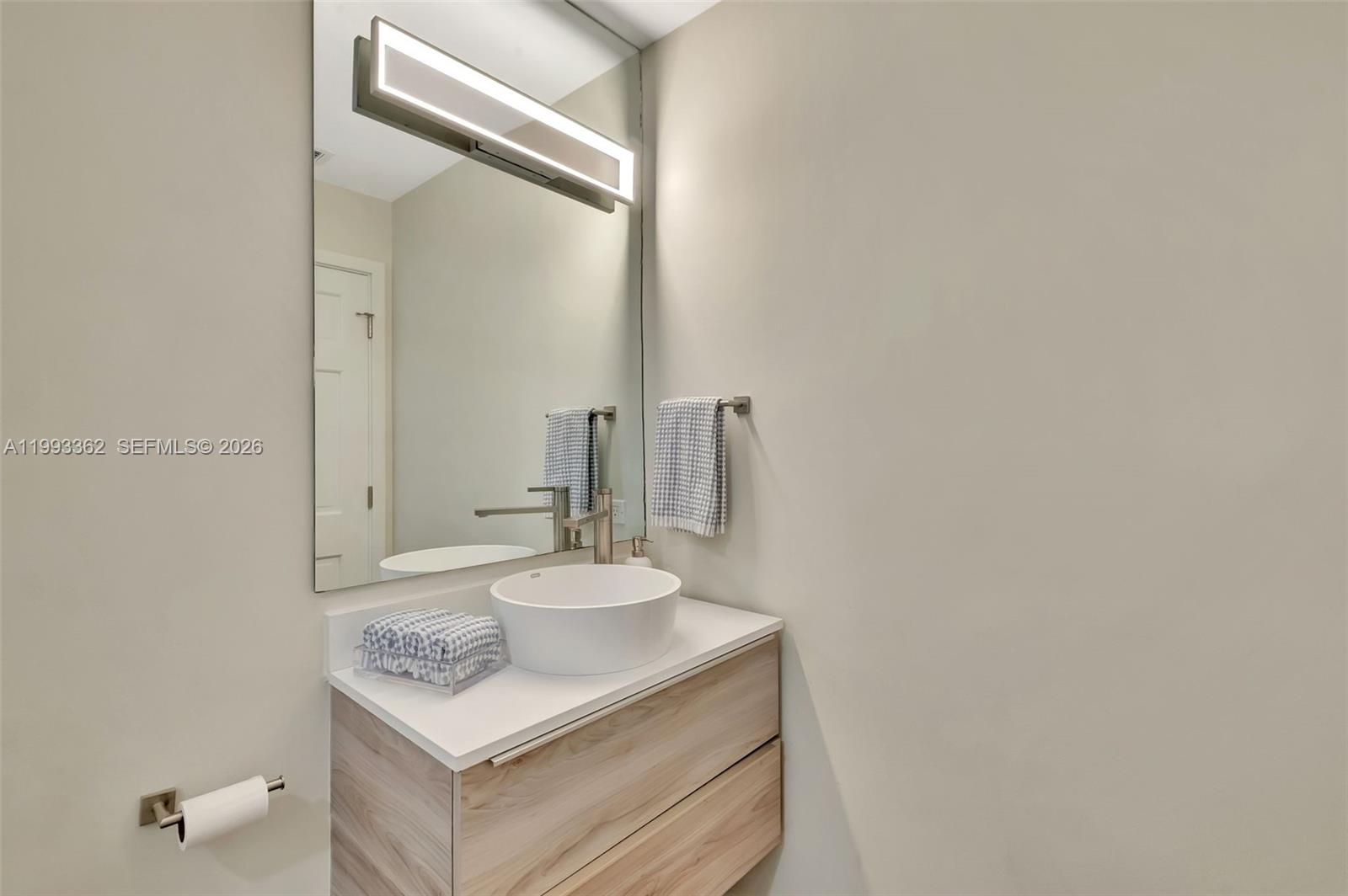 19136 Fisher Is Dr #19136 Miami Beach, FL 33109