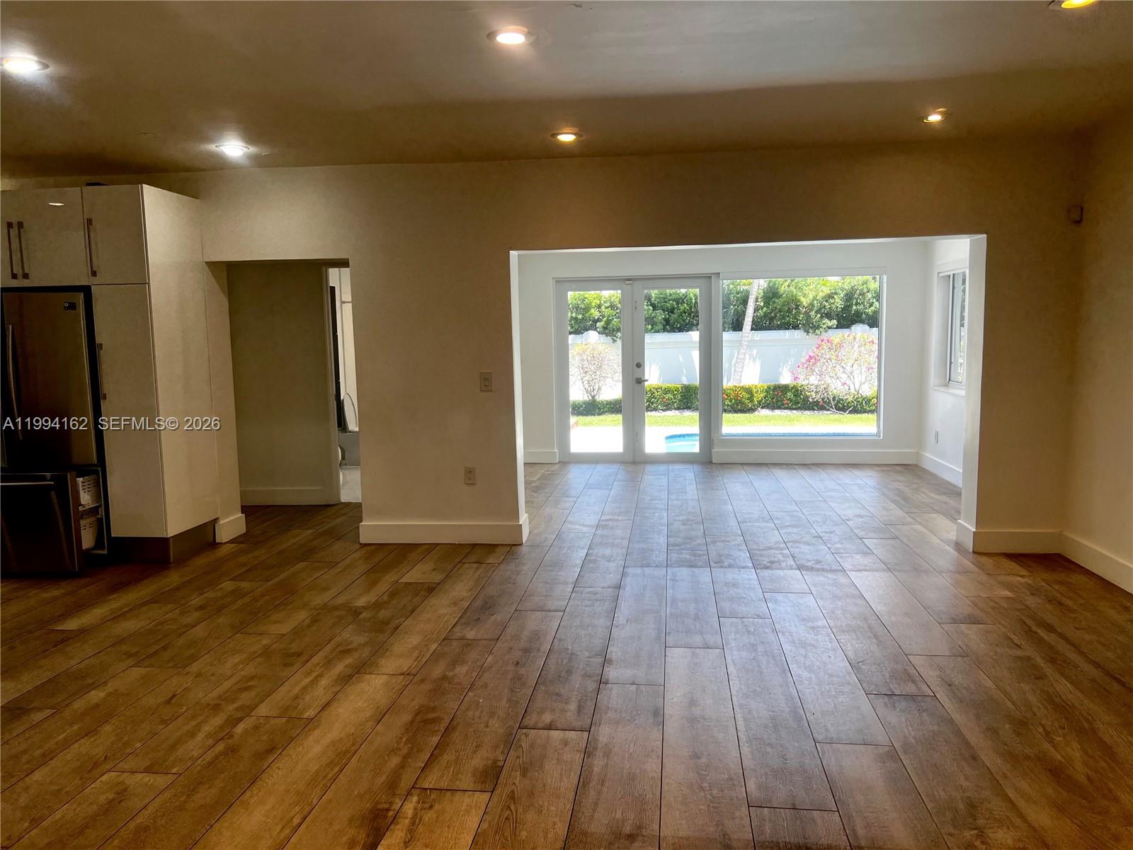 3551 E Glencoe St Miami, FL 33133