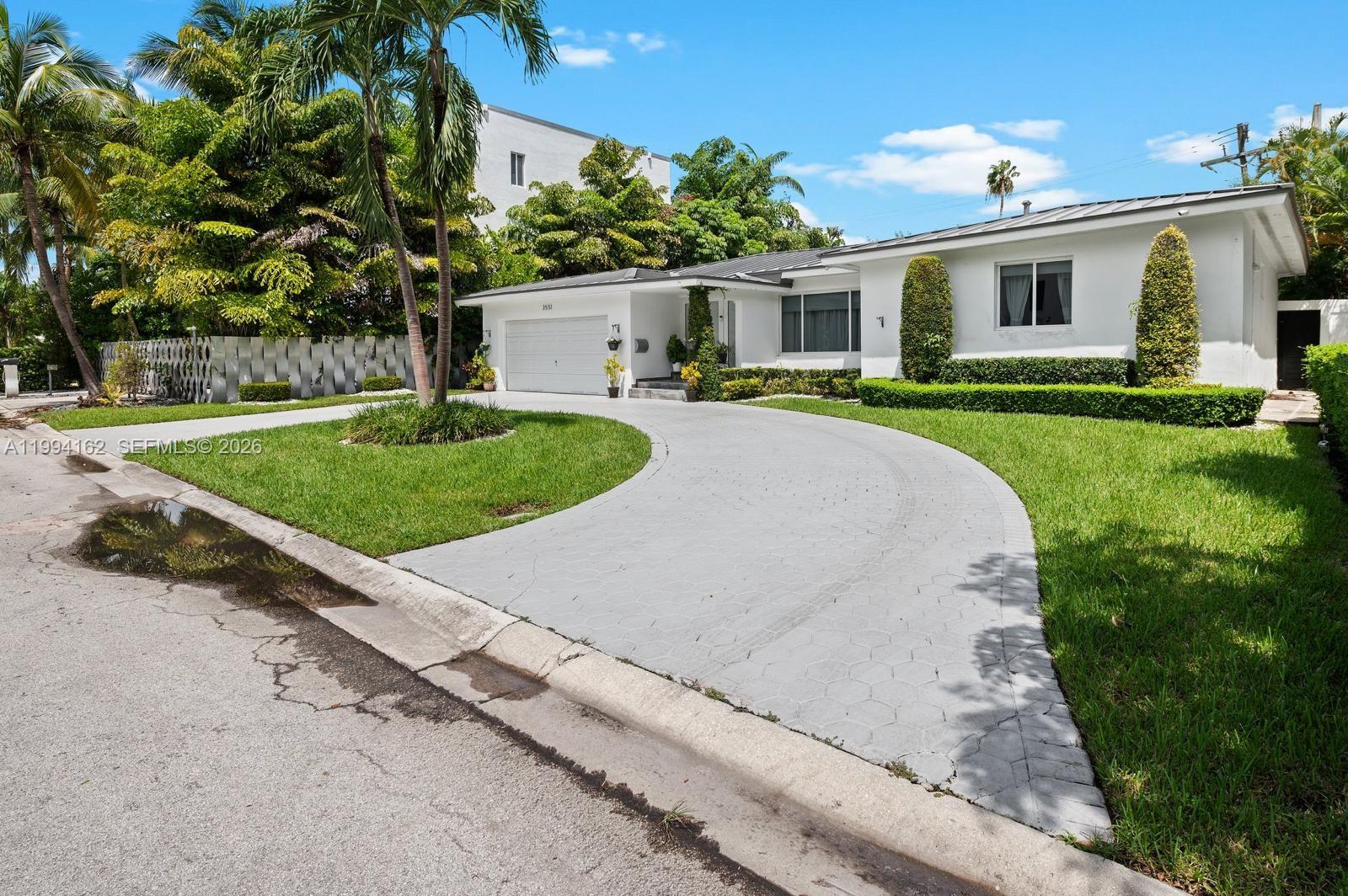 3551 E Glencoe St Miami, FL 33133