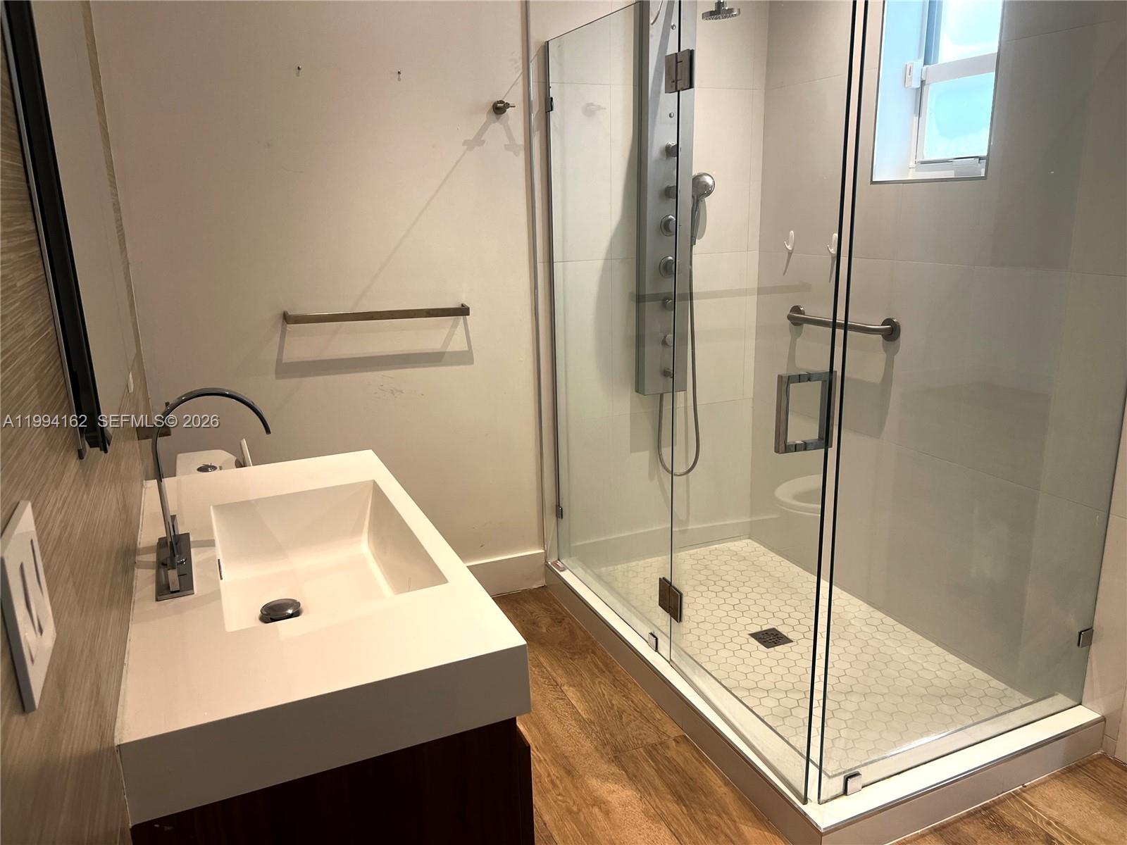 3551 E Glencoe St Miami, FL 33133