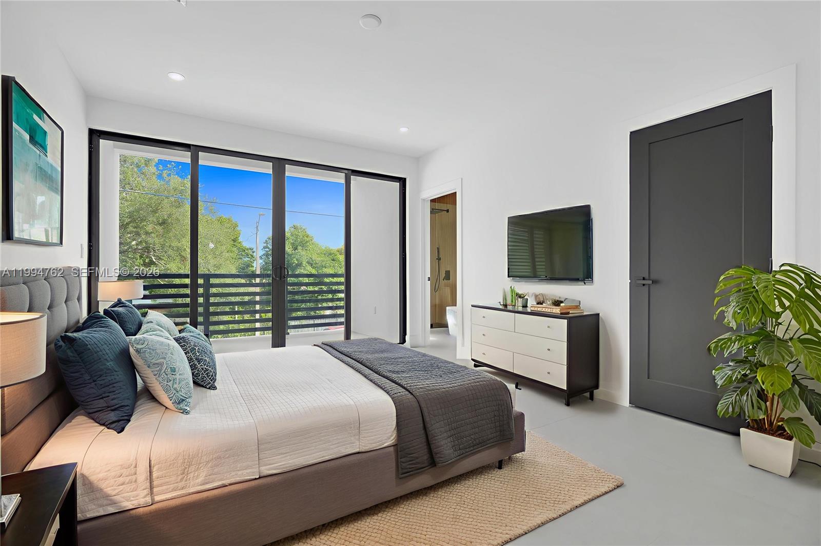 5116 NW 3rd Ave Miami, FL 33127