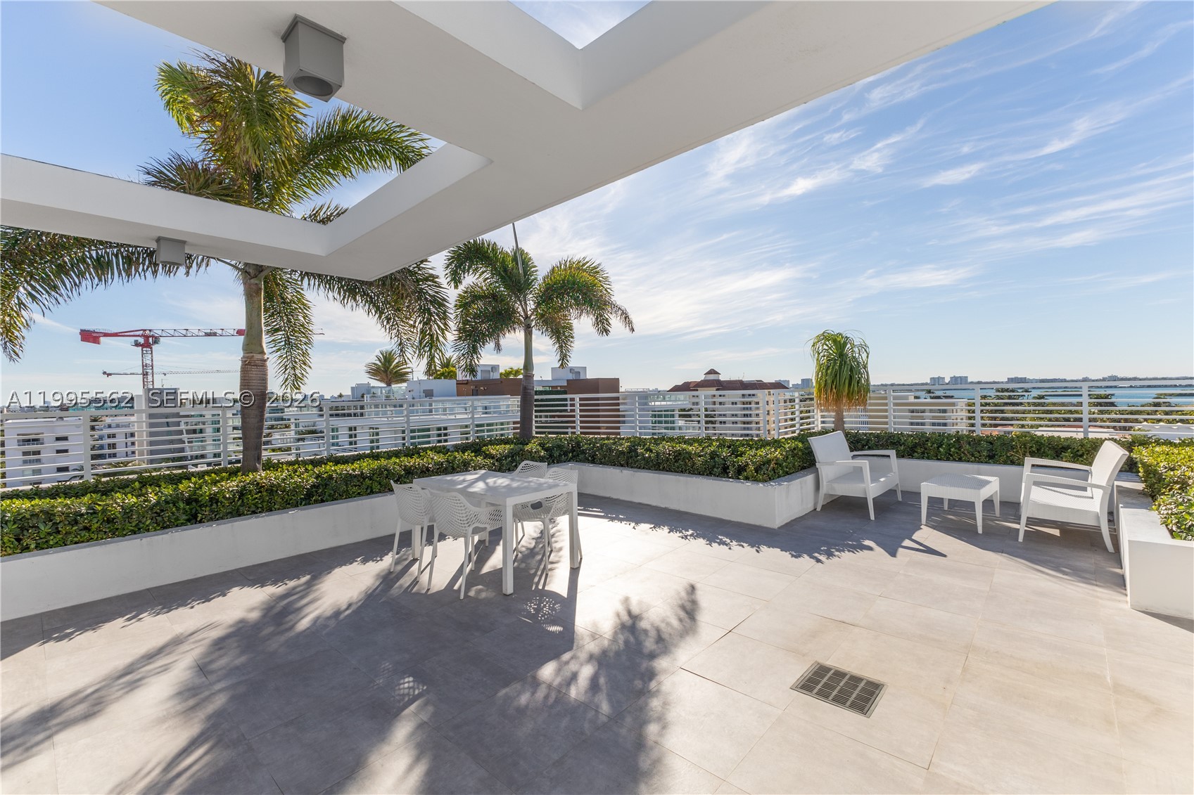 image The Palms33