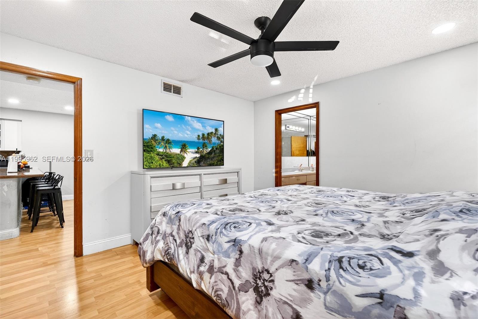 7821 SW 9th Ter Miami, FL 33144