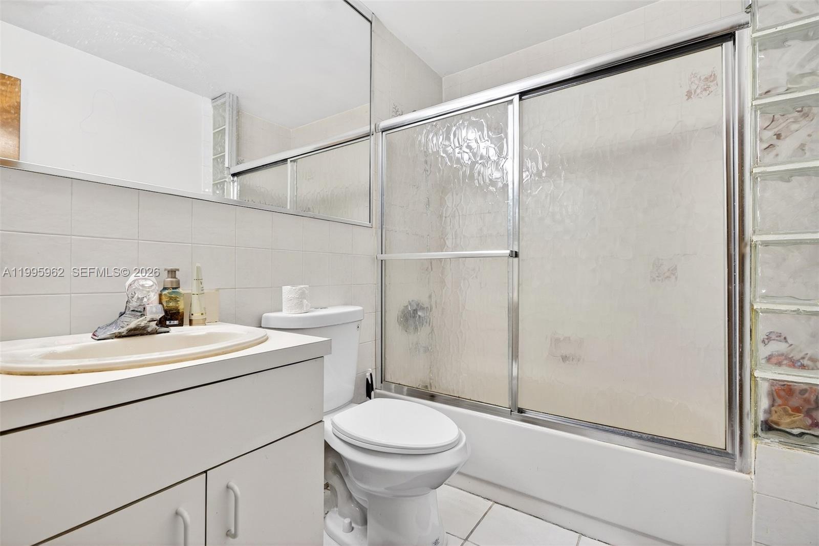 7821 SW 9th Ter Miami, FL 33144