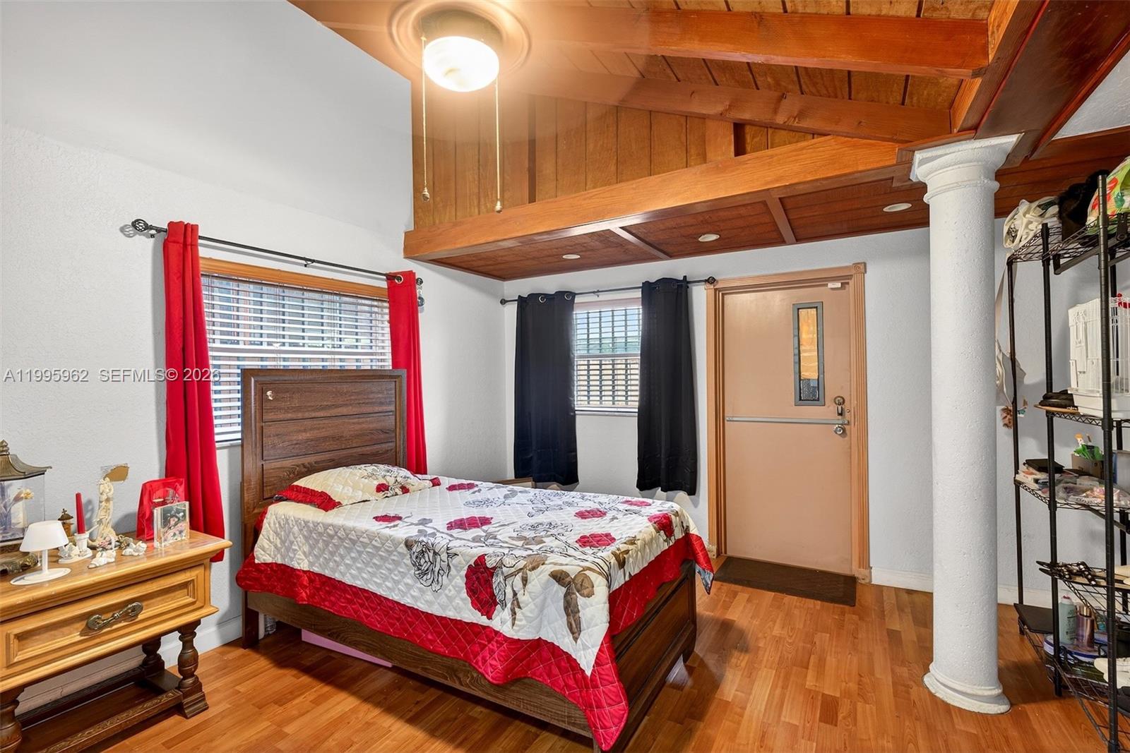 7821 SW 9th Ter Miami, FL 33144